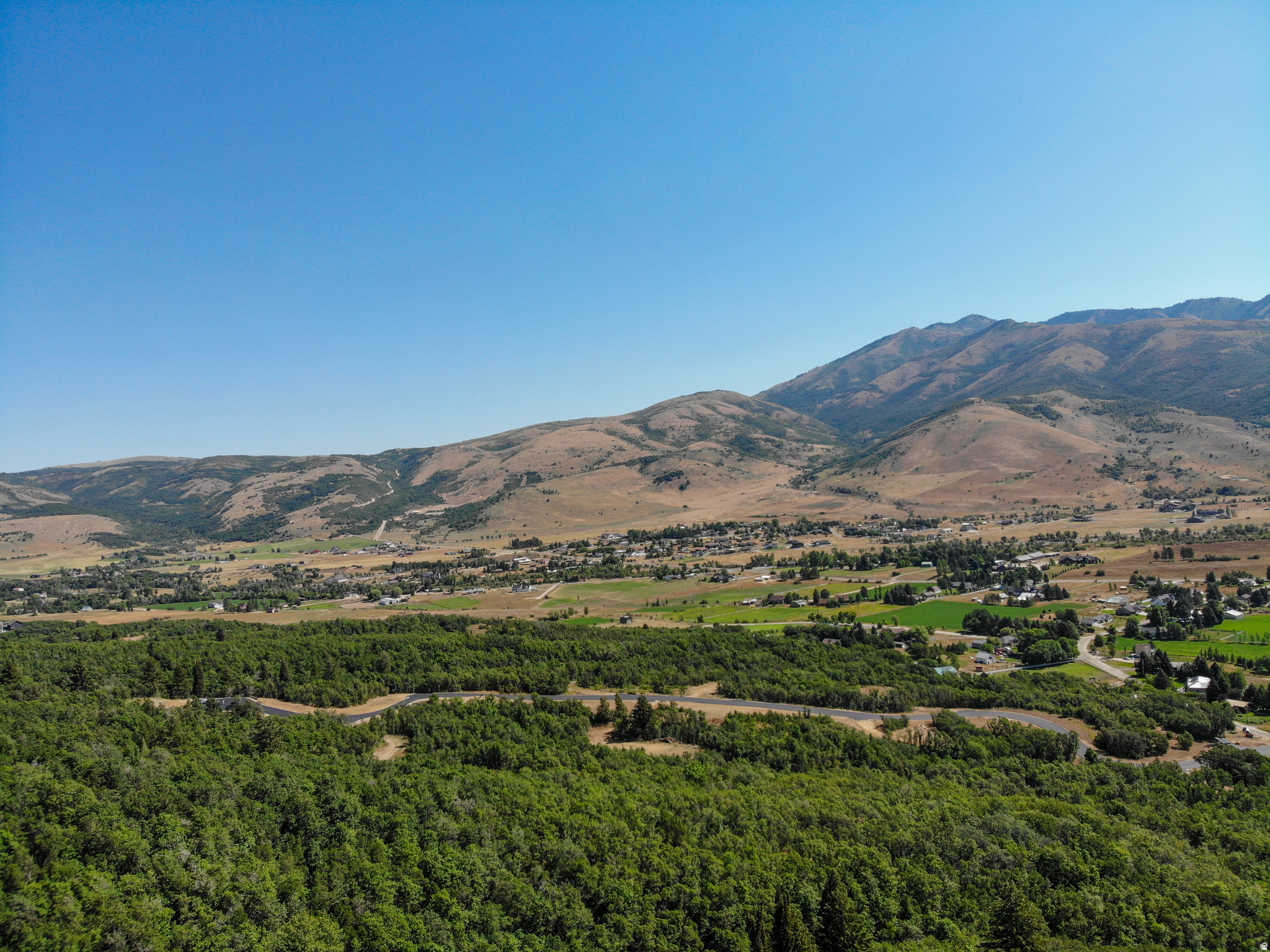 main property photo 10