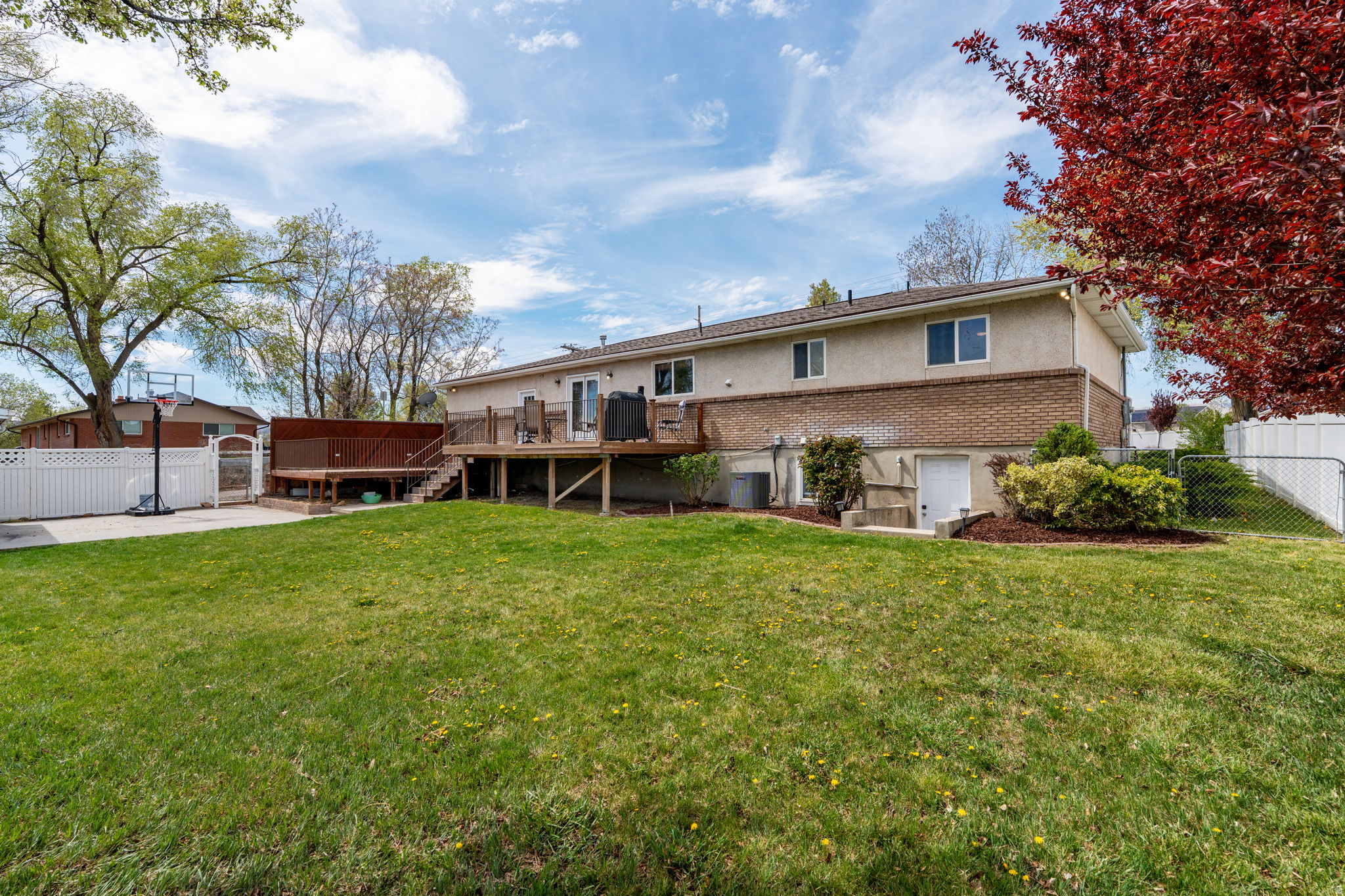 main property photo 12