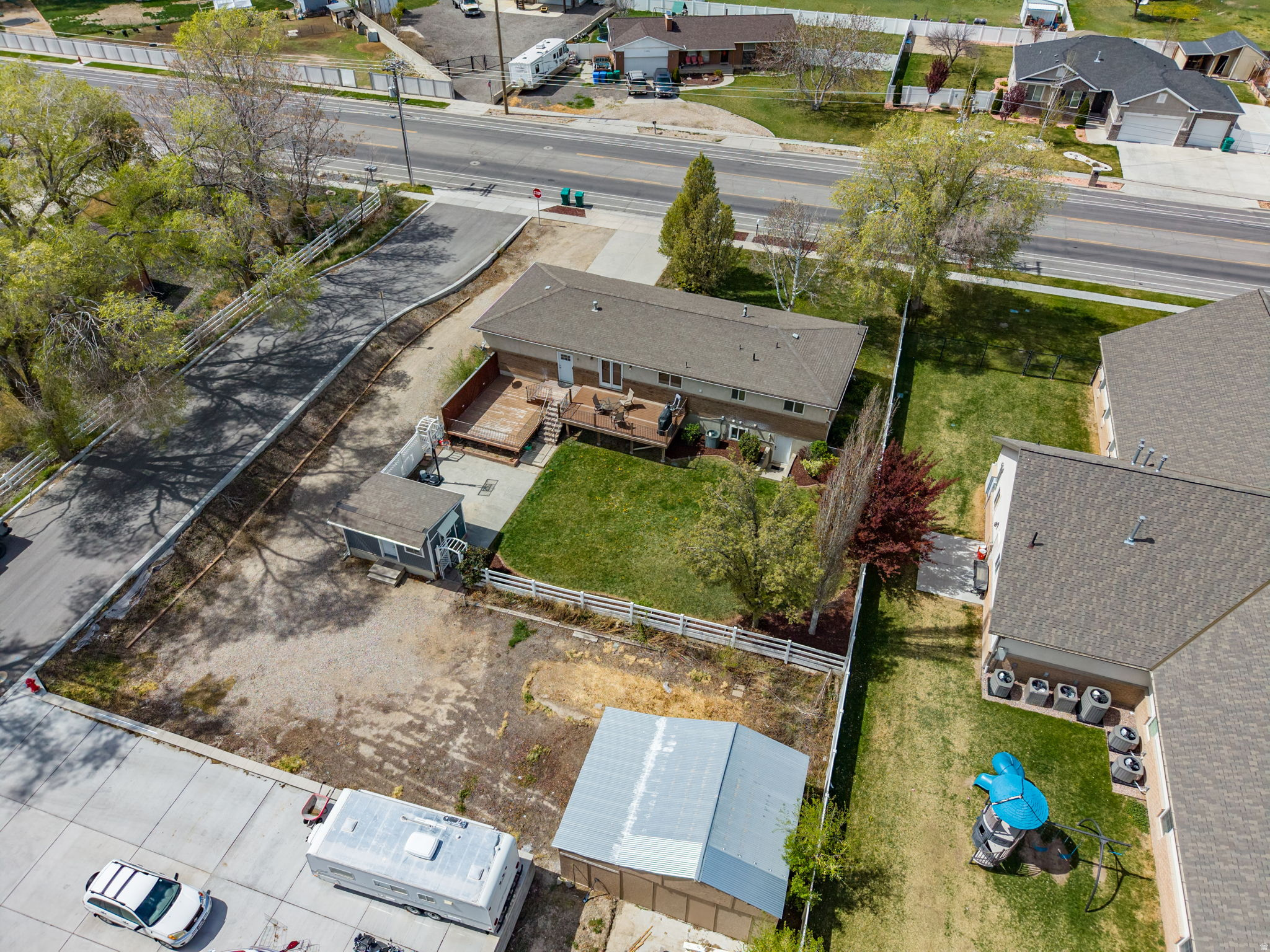 main property photo 27