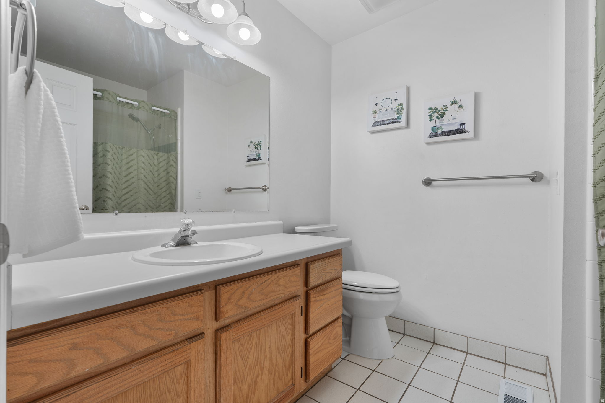 main property photo 59