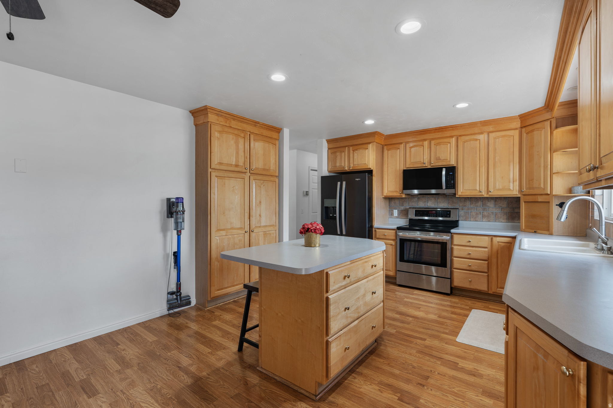 main property photo 62
