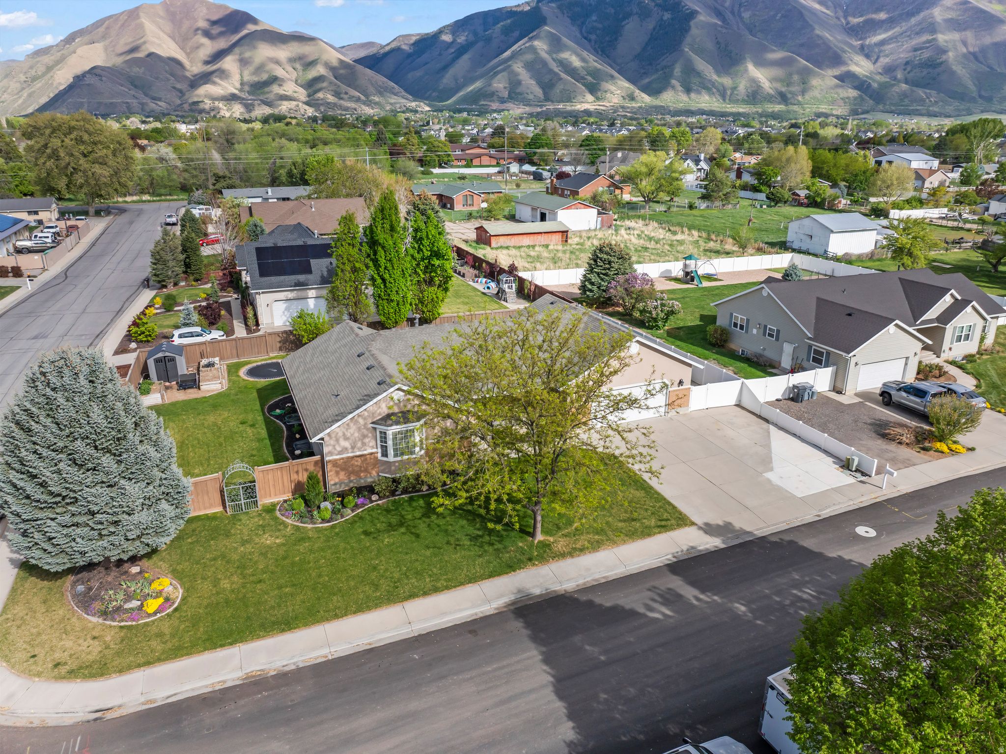 main property photo 57