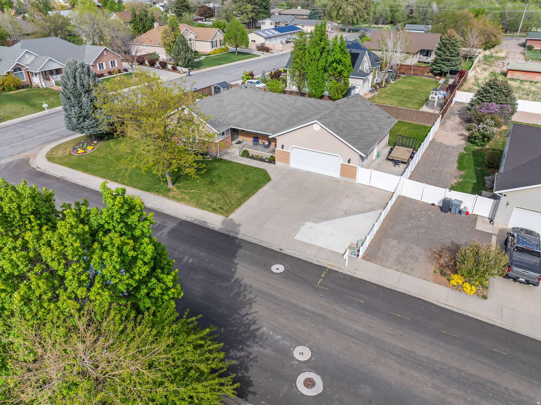main property photo 58