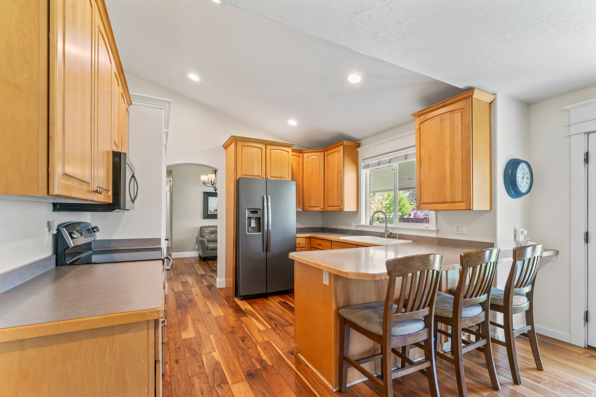 main property photo 8