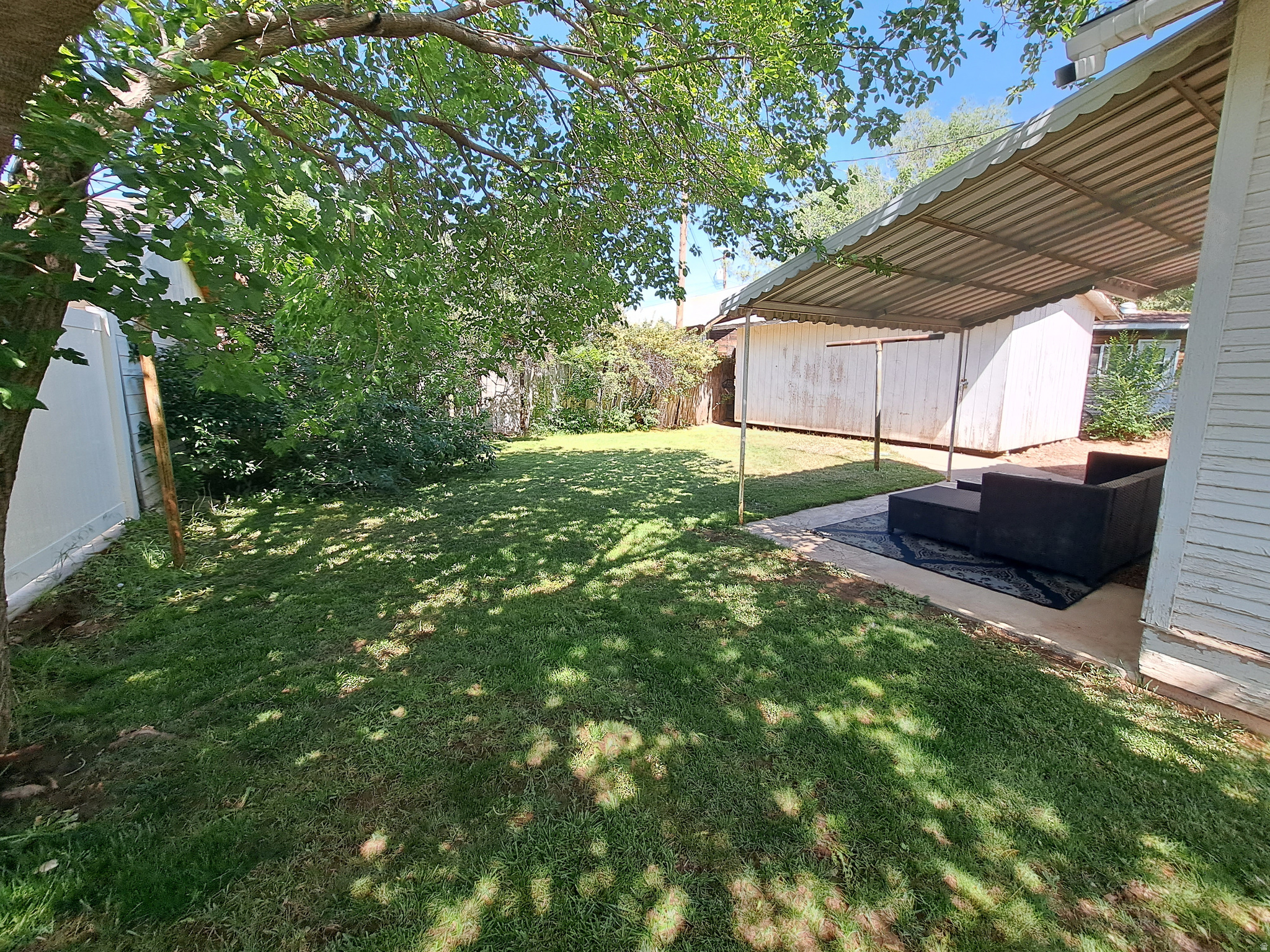 main property photo 40