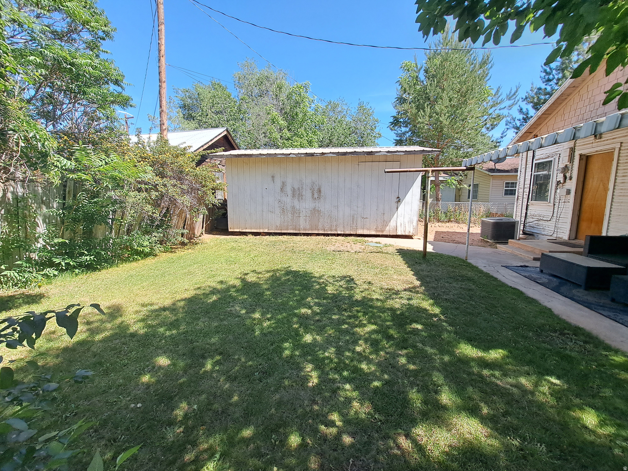 main property photo 41