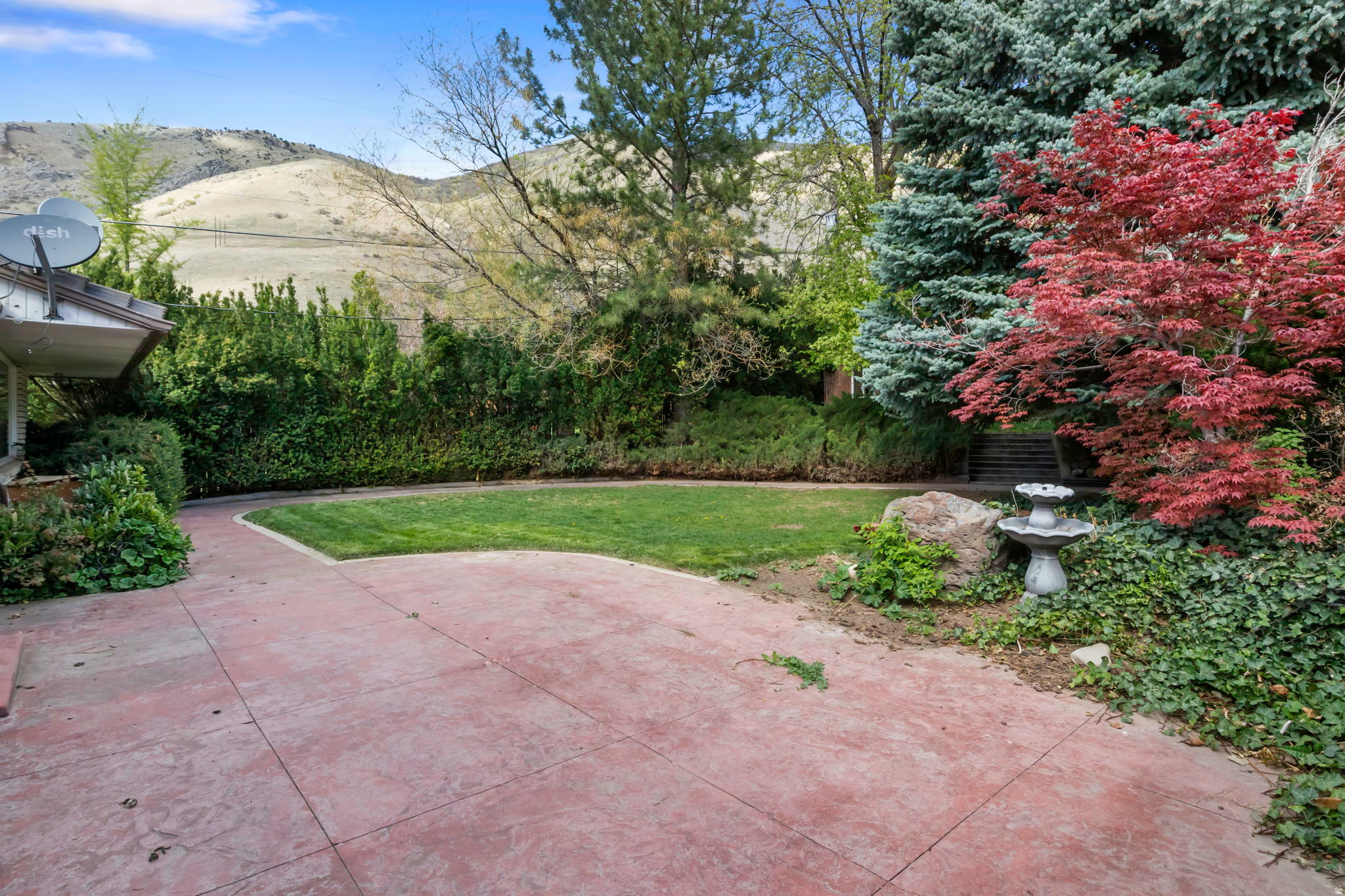 main property photo 37