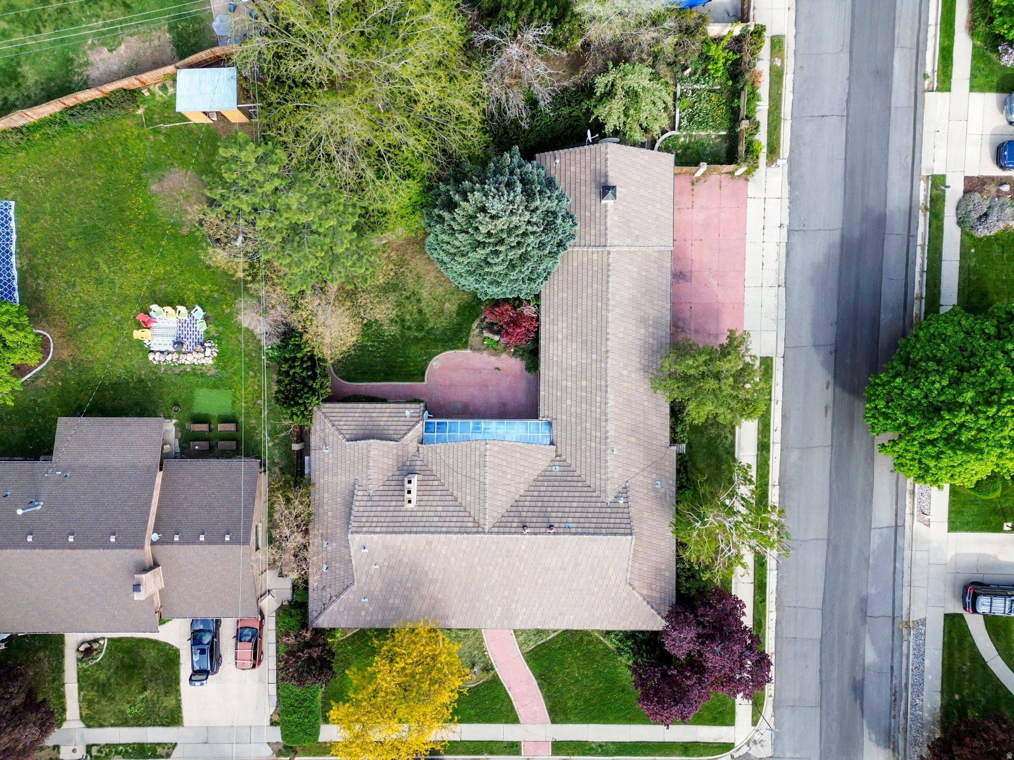 main property photo 50