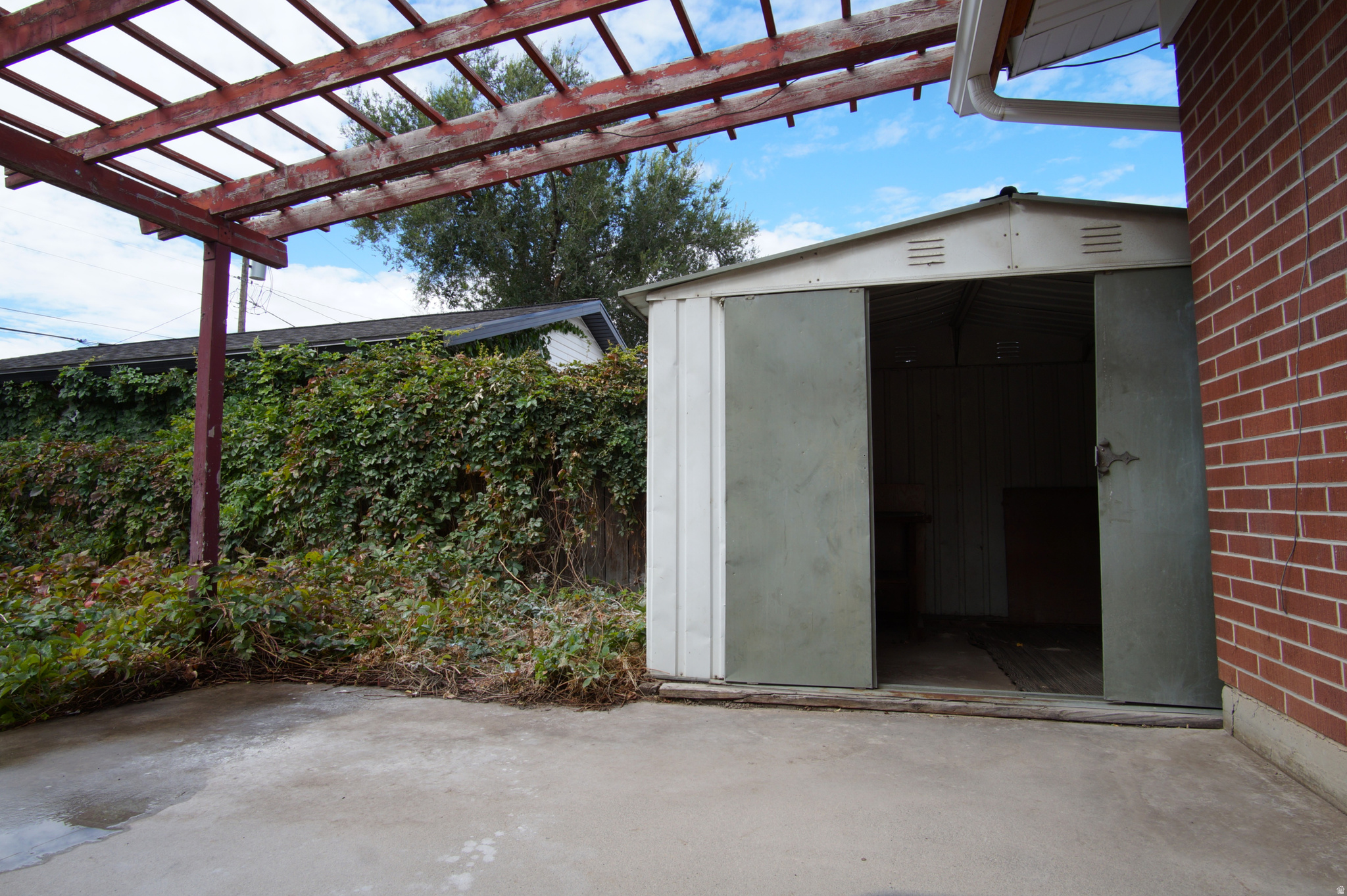 main property photo 38