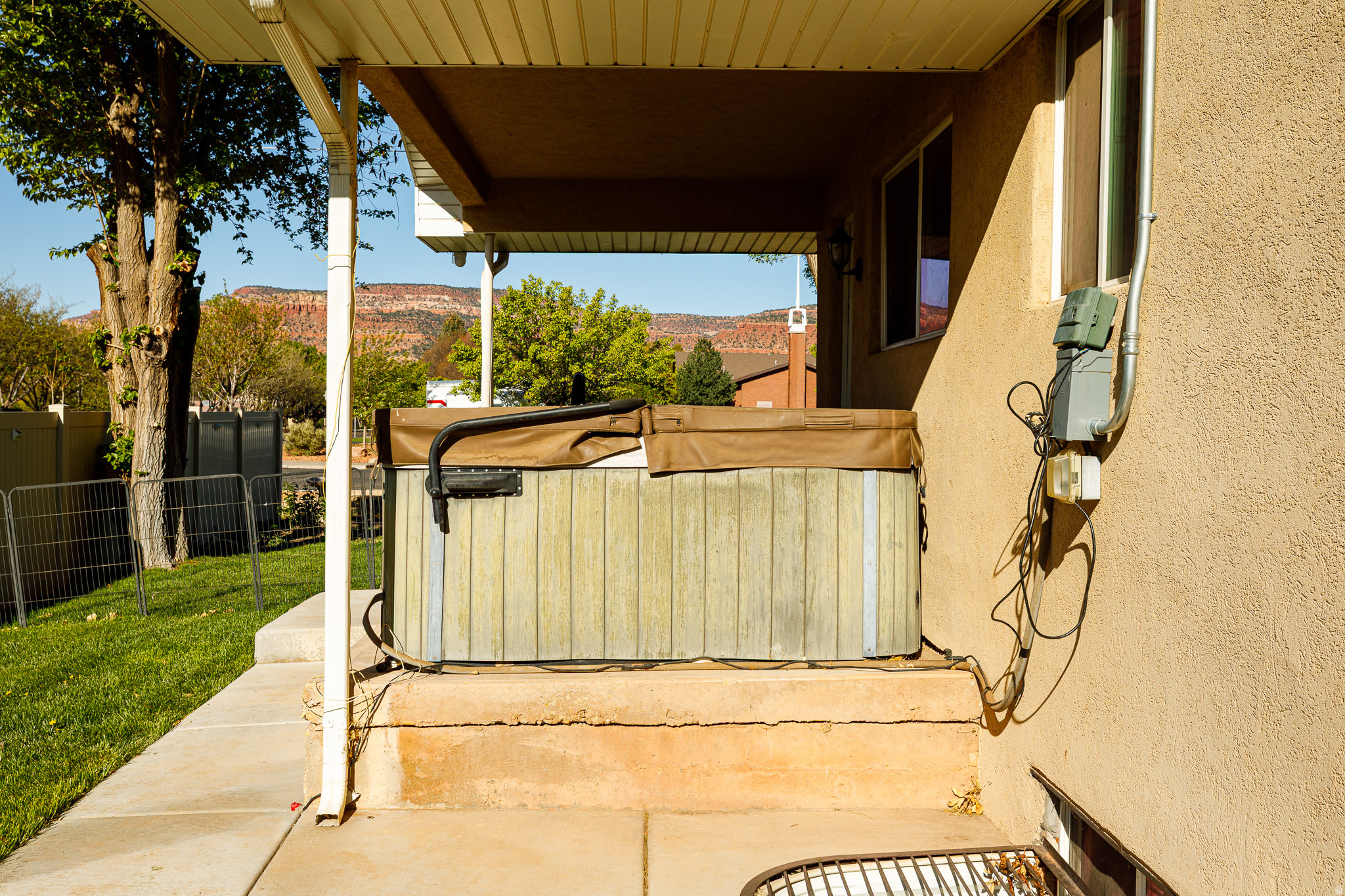 main property photo 29