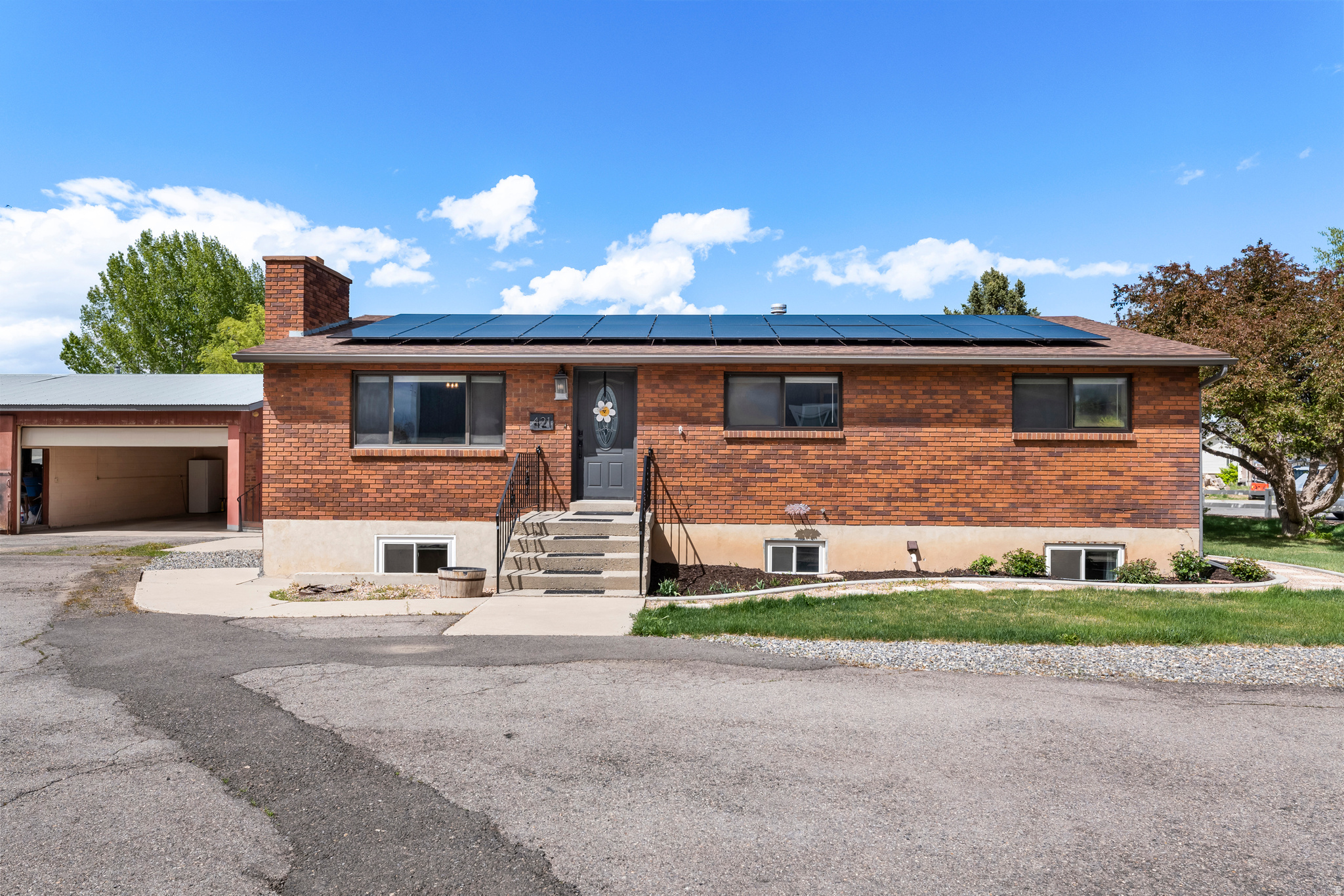 main property photo 25