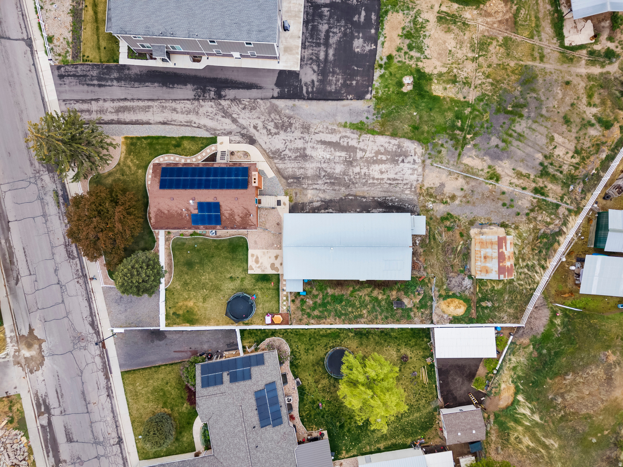 main property photo 31