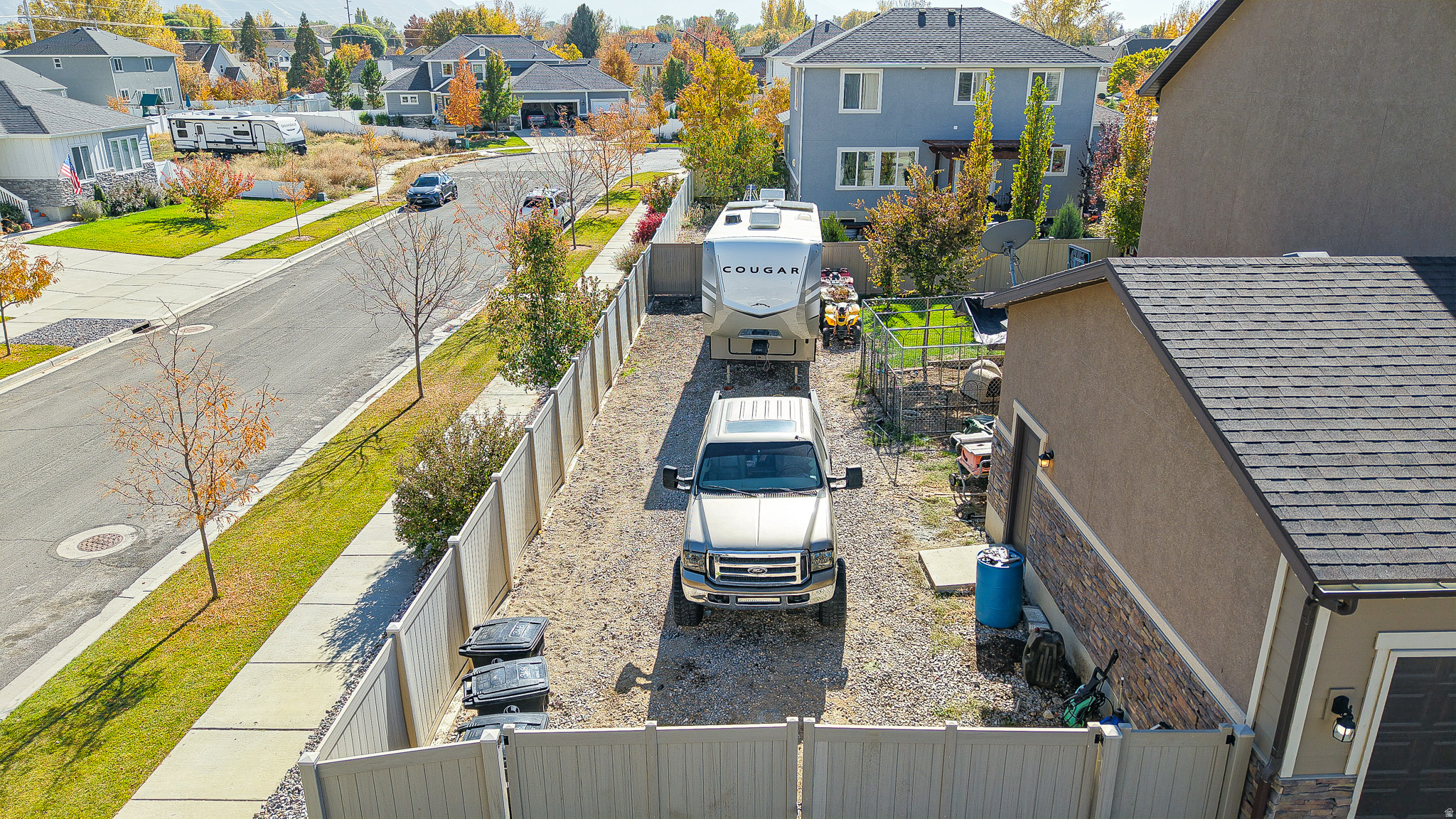 main property photo 39