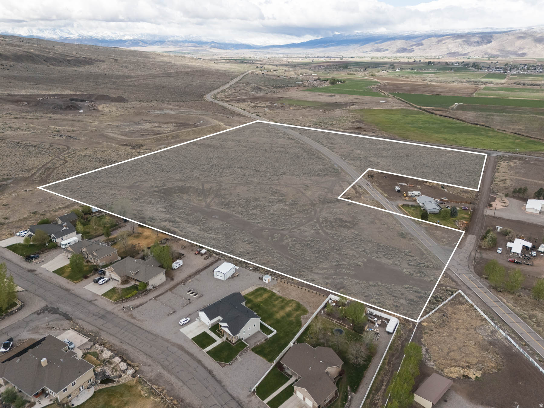 main property photo 0