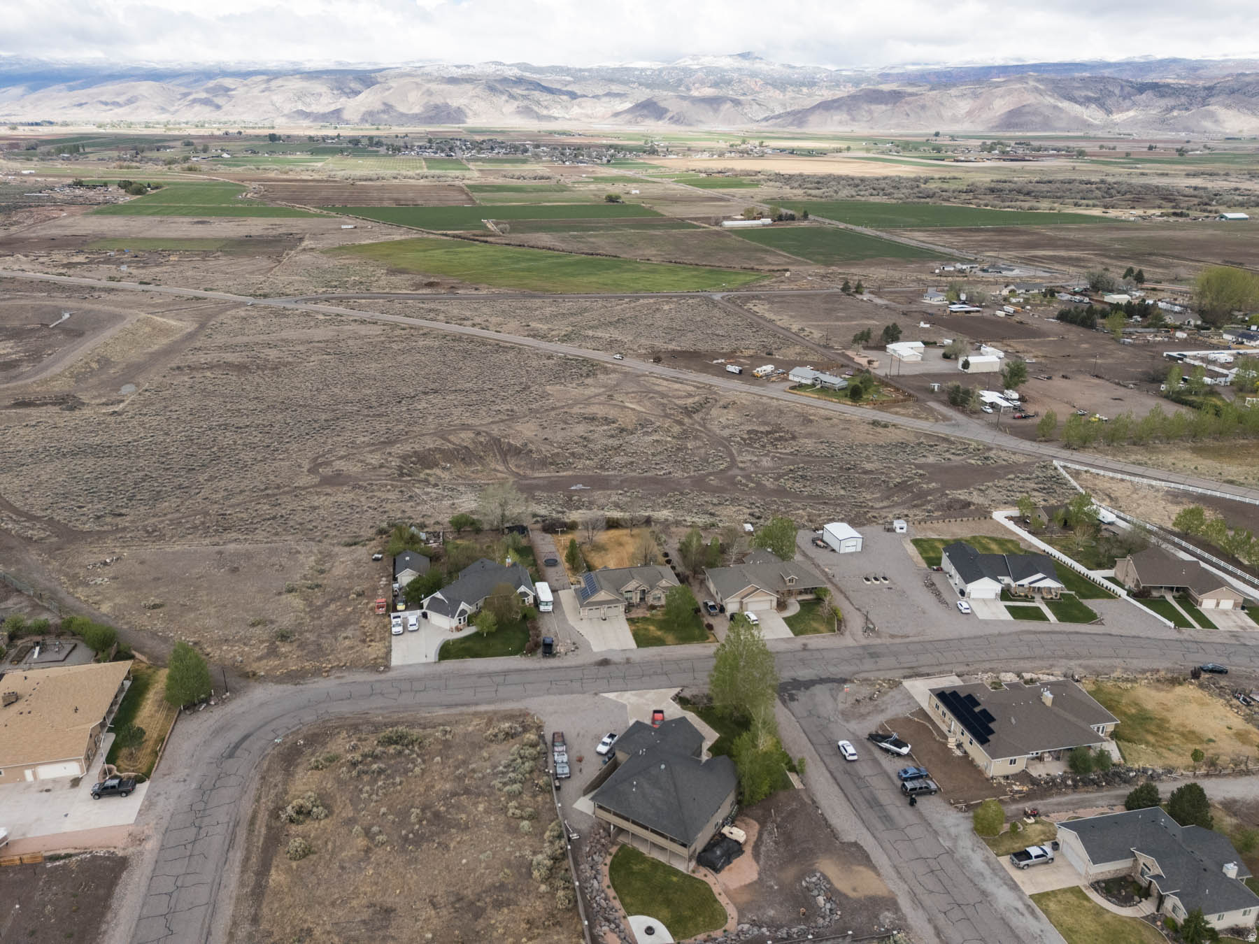 main property photo 11