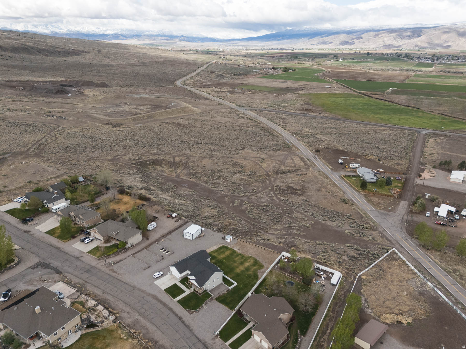main property photo 12