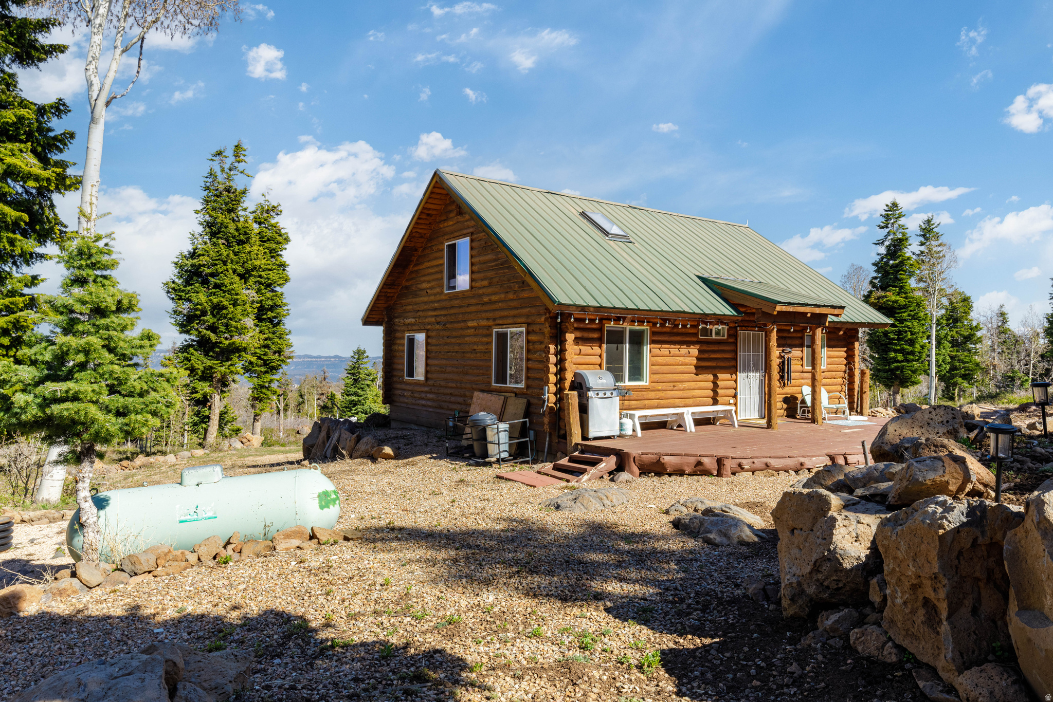 main property photo 25