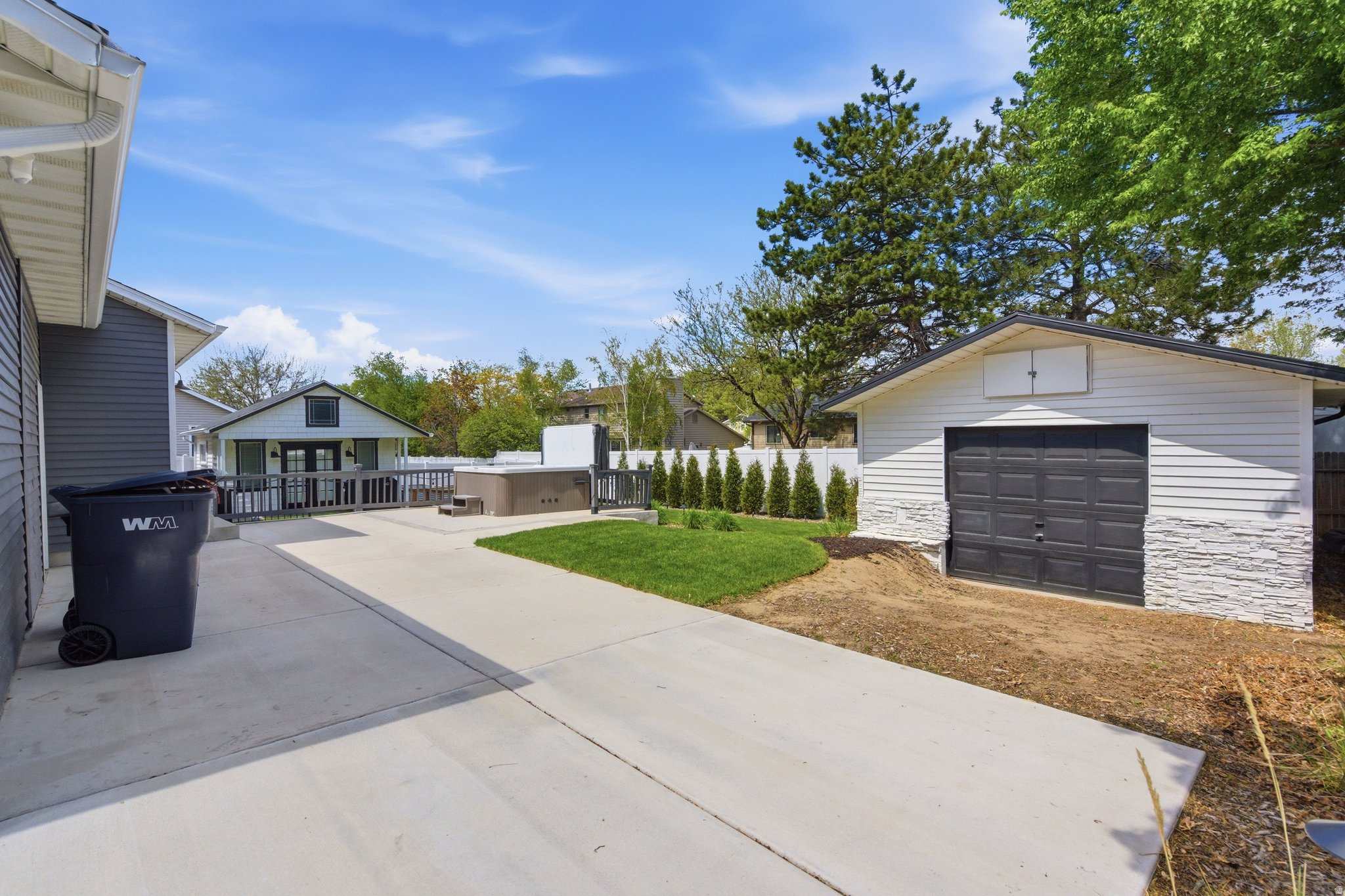 main property photo 58