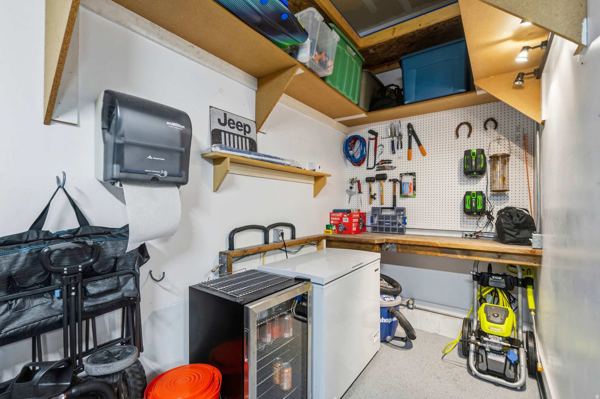 main property photo 31