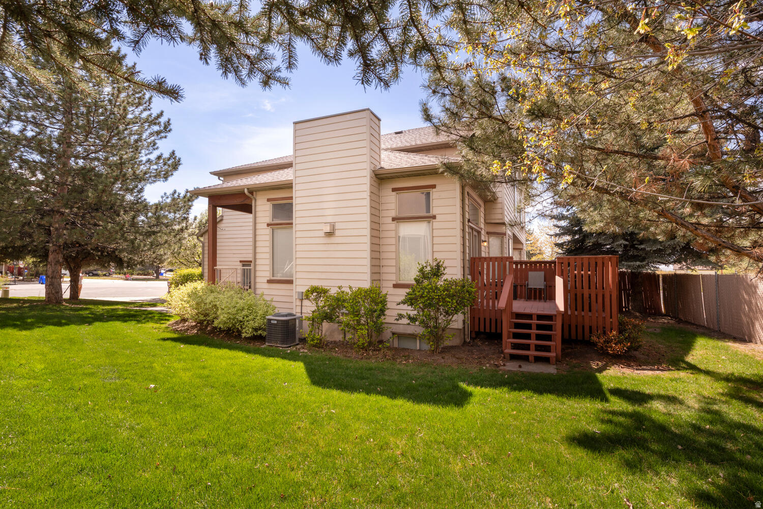 main property photo 41