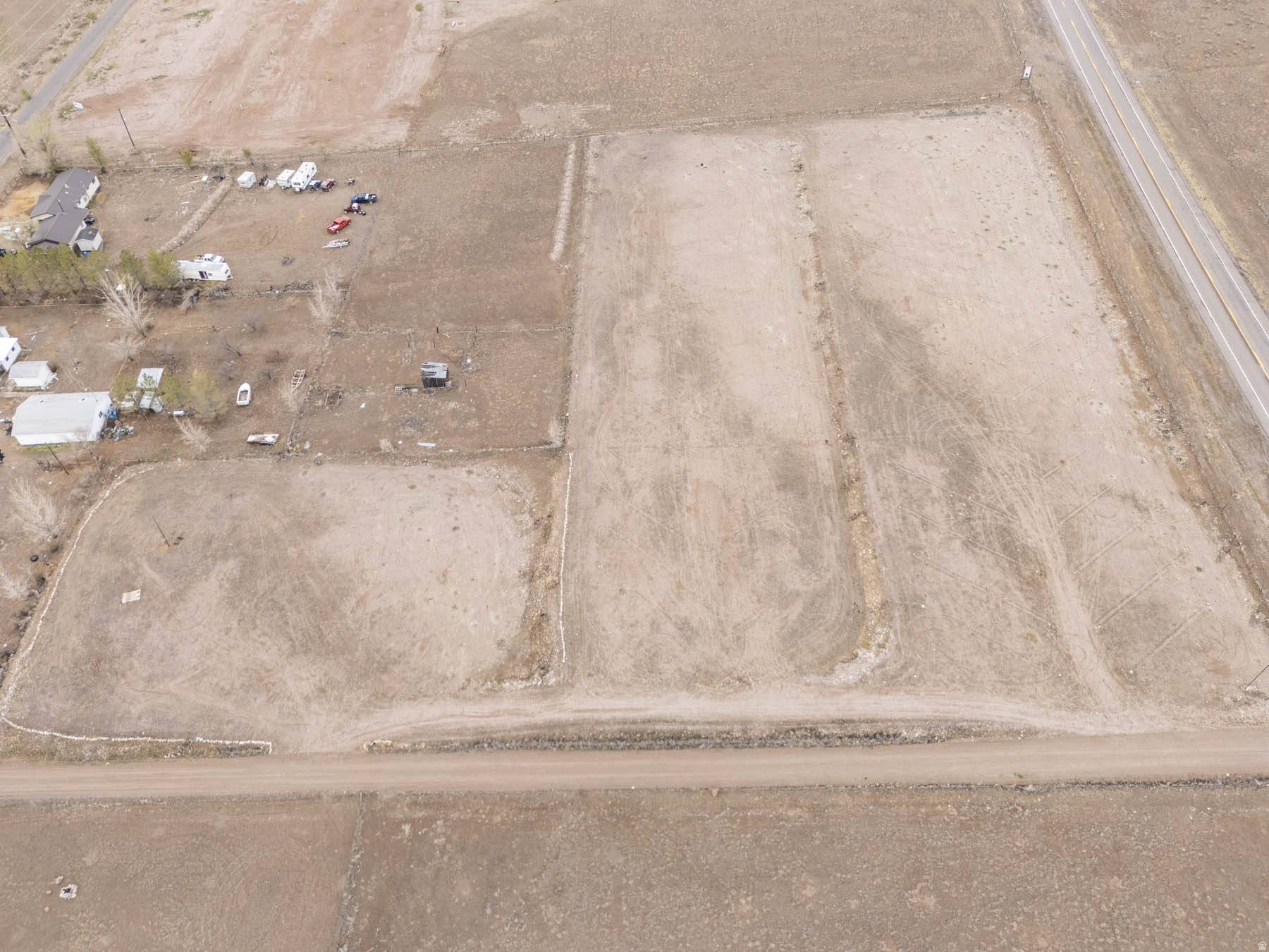 main property photo 20