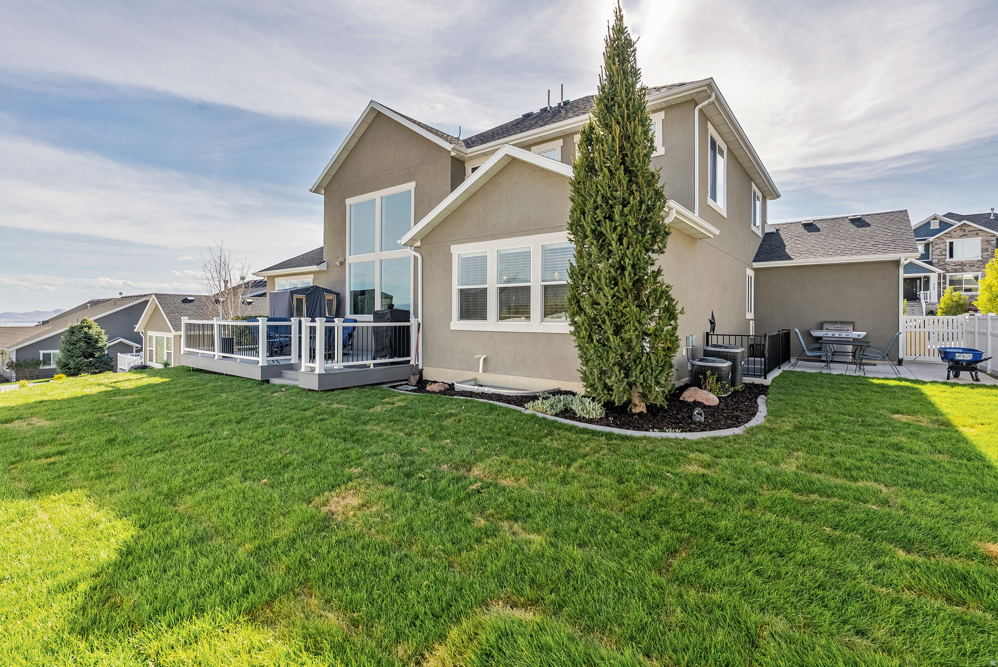main property photo 39