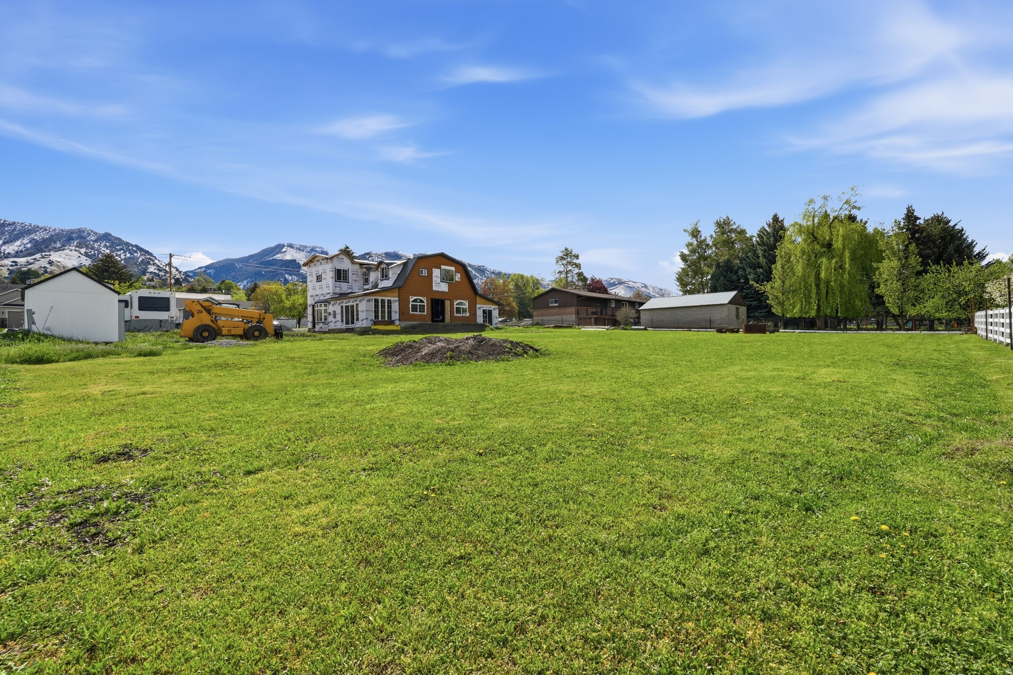 main property photo 31