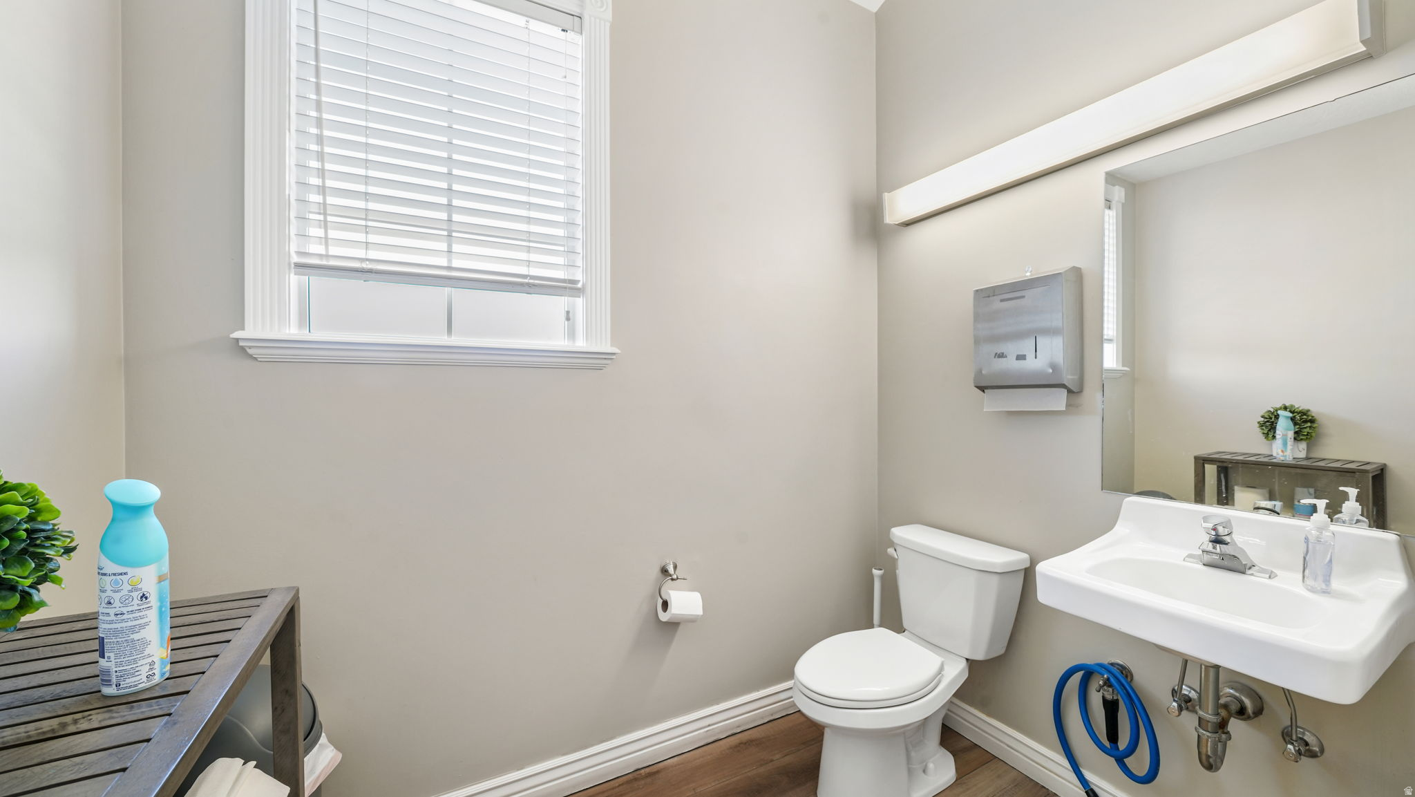 main property photo 14