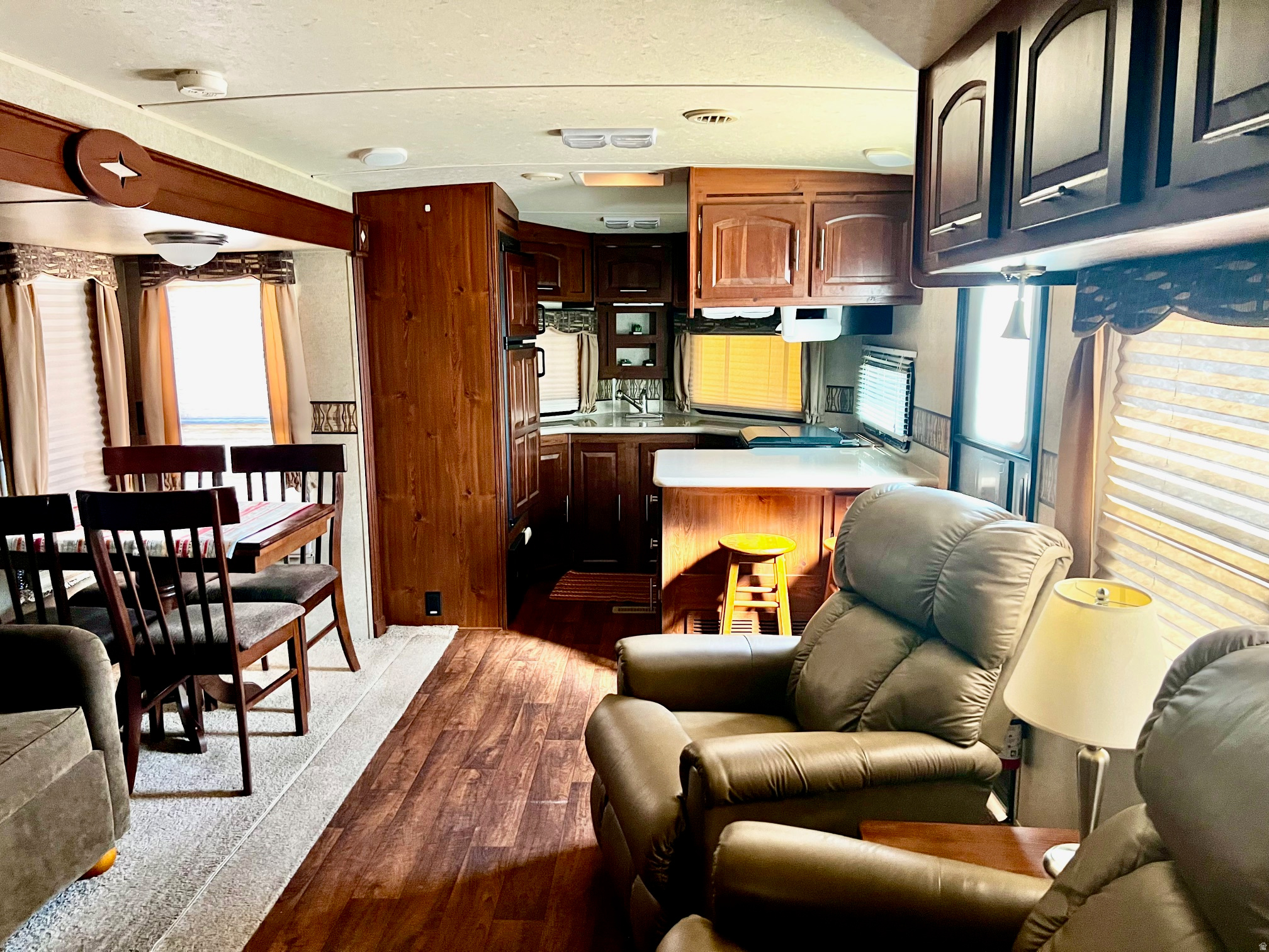 main property photo 11