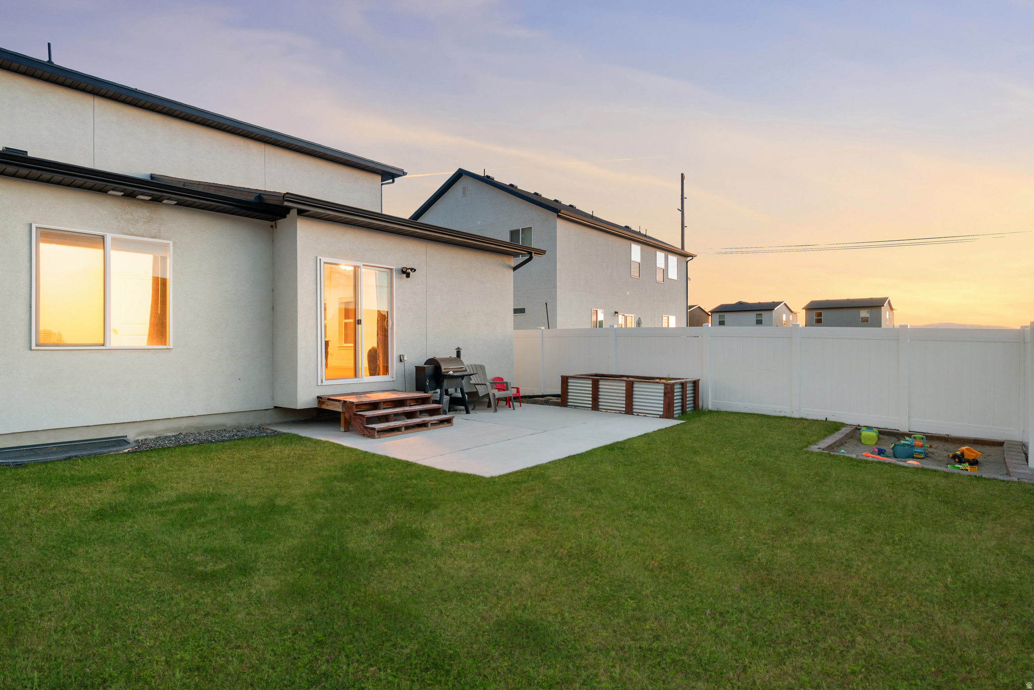 main property photo 33