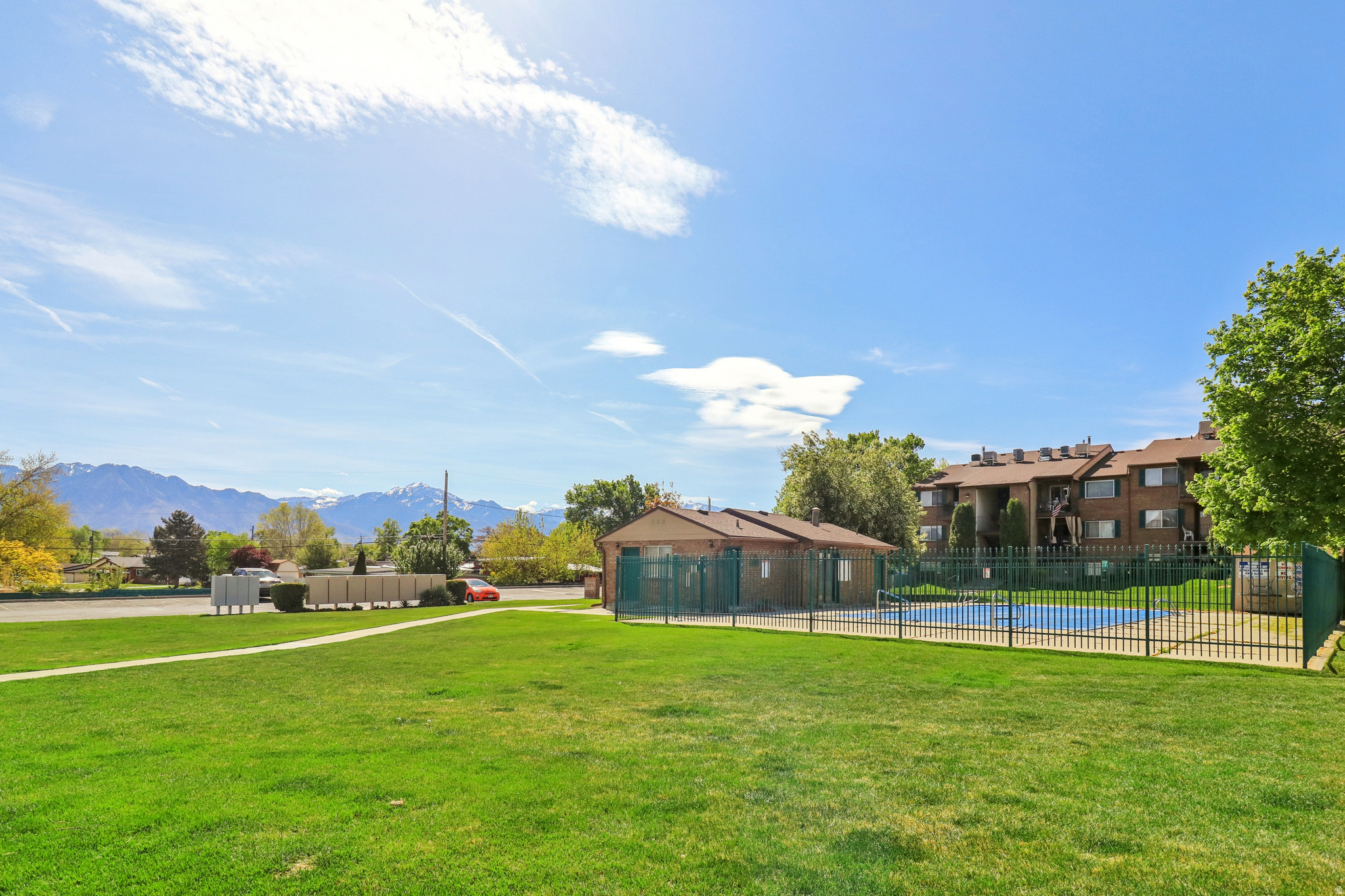 main property photo 23
