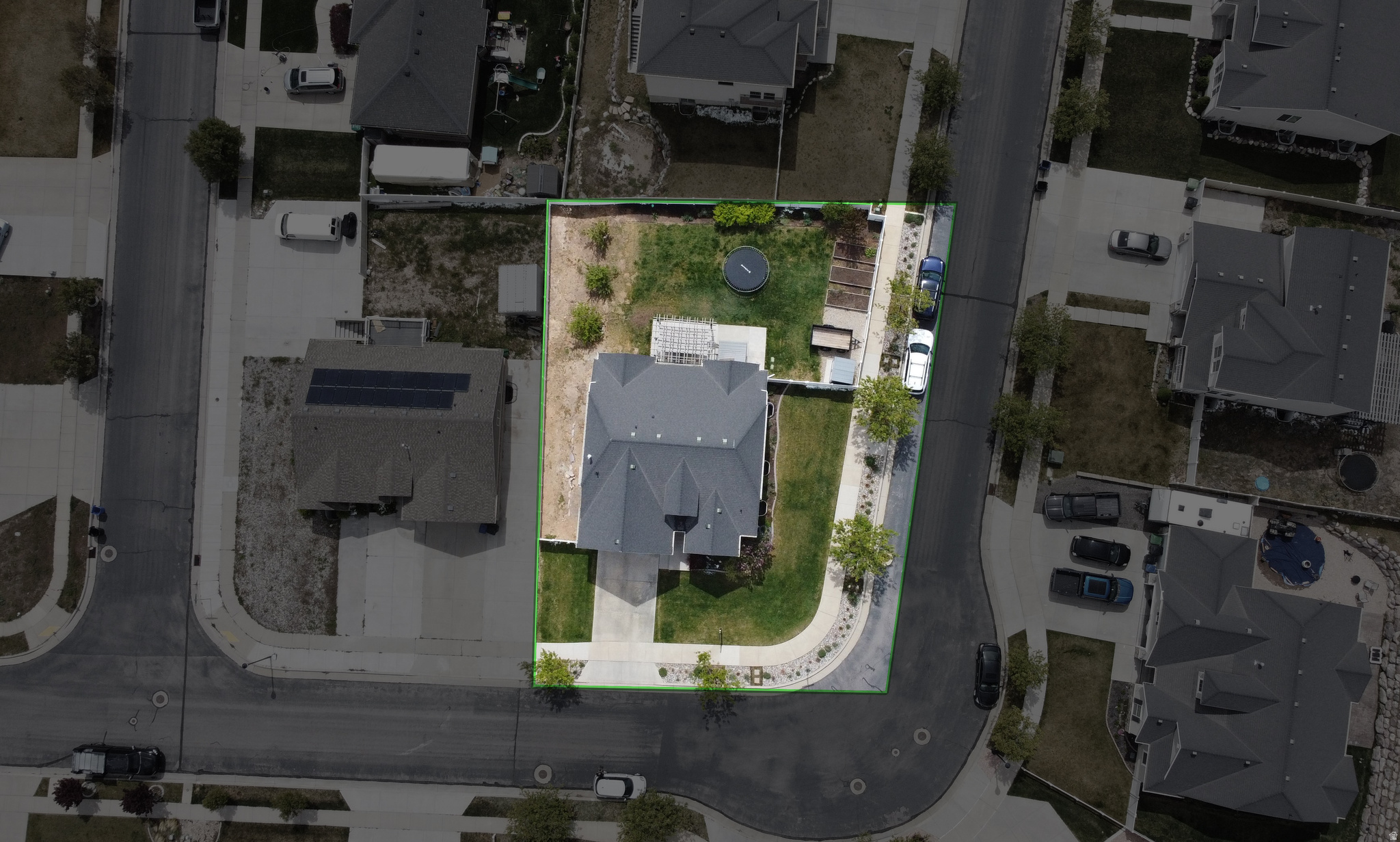 main property photo 32