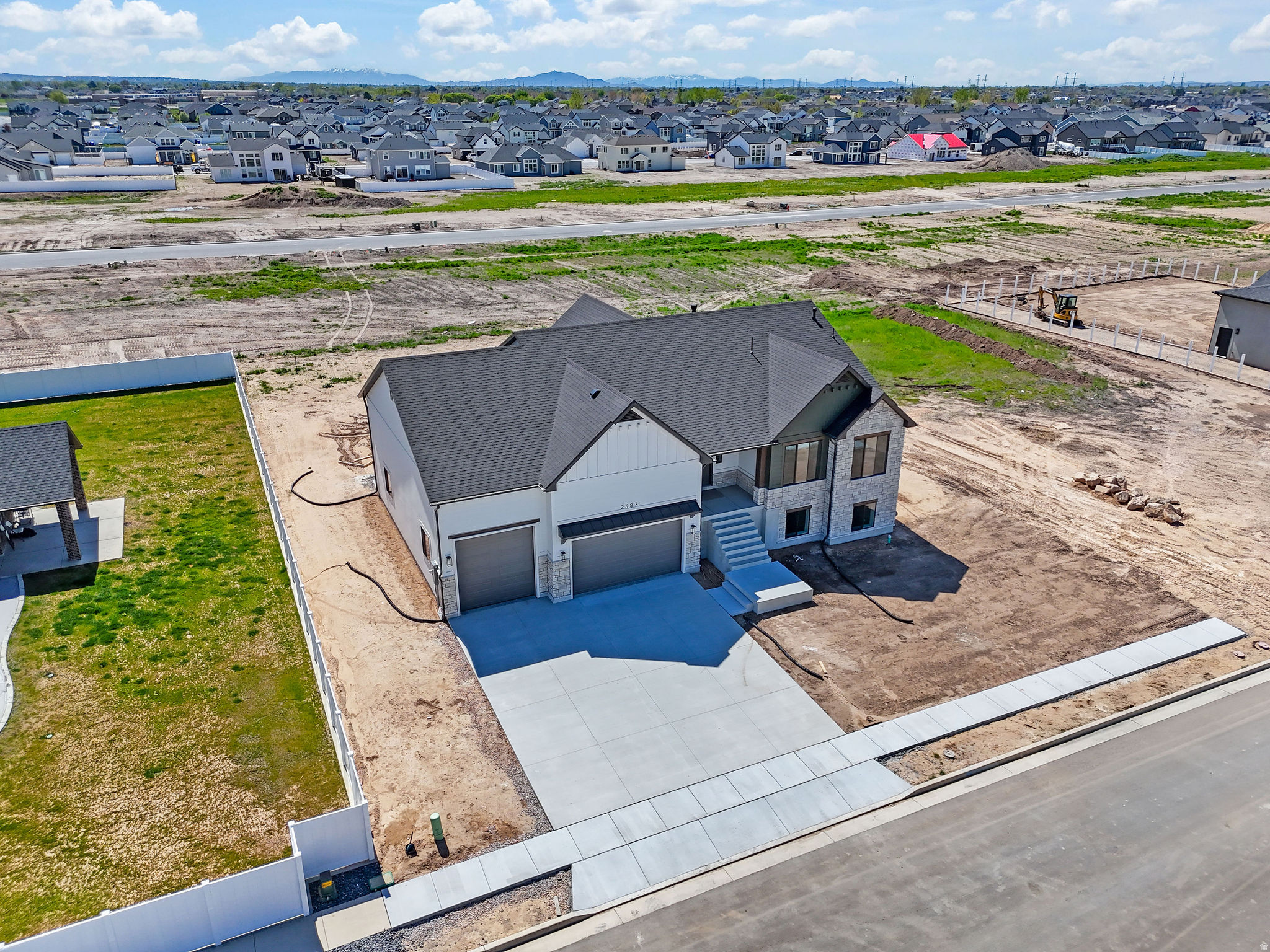 main property photo 33