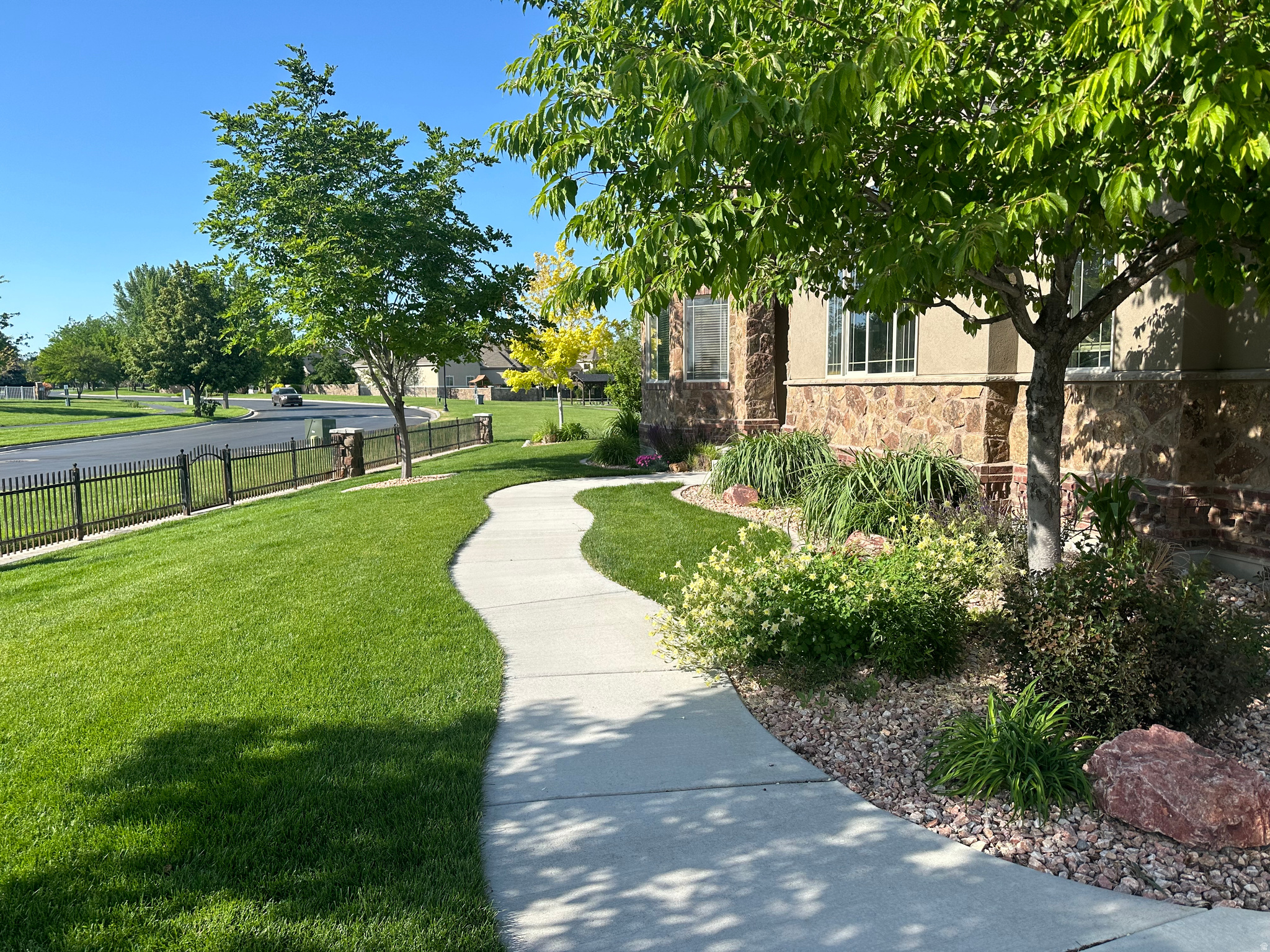 main property photo 88