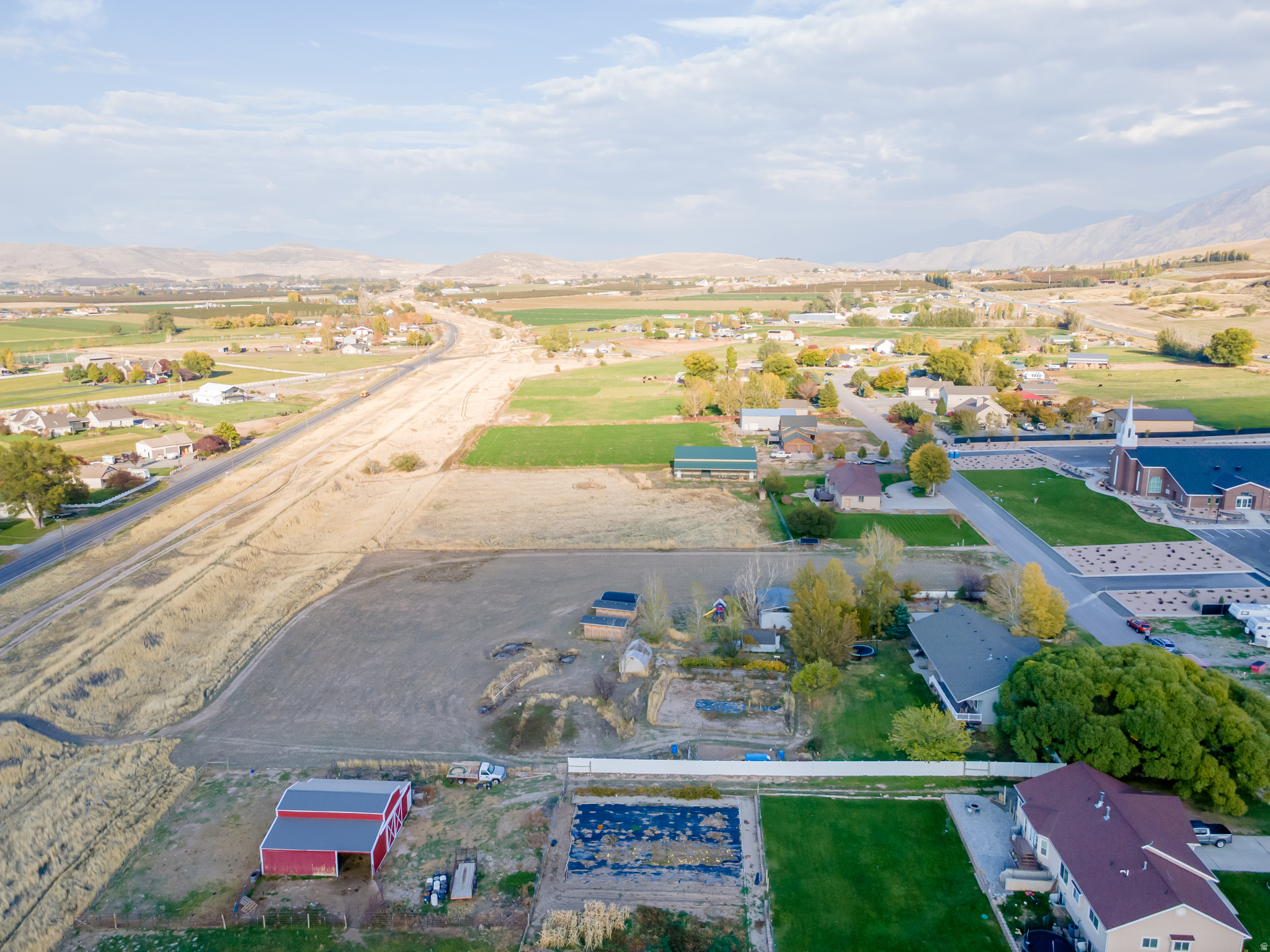 main property photo 33