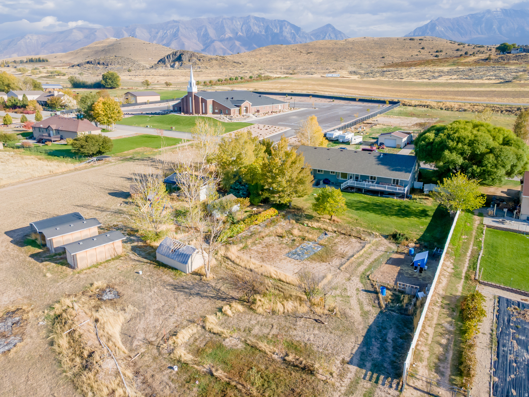 main property photo 37