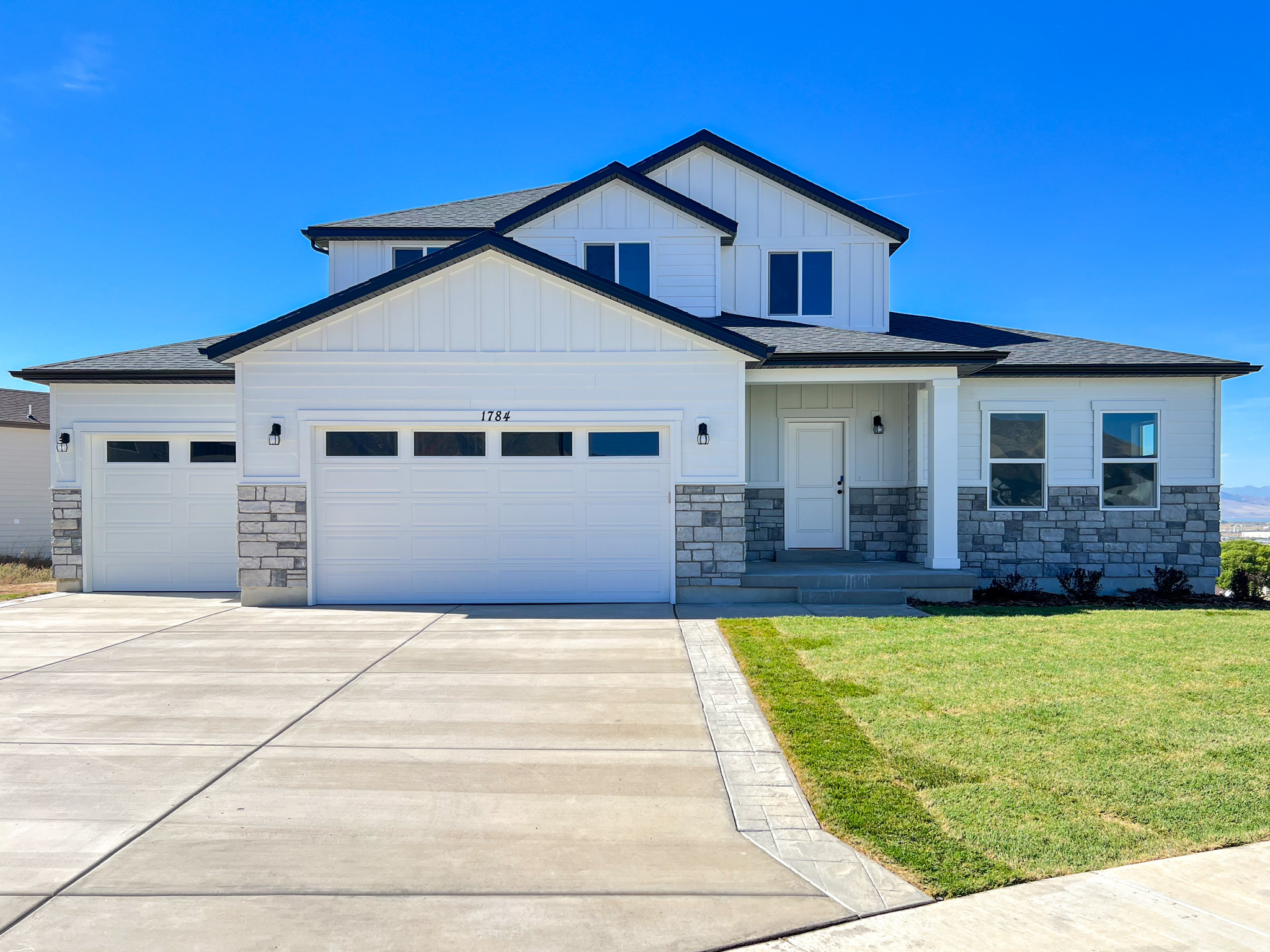 main property photo 0