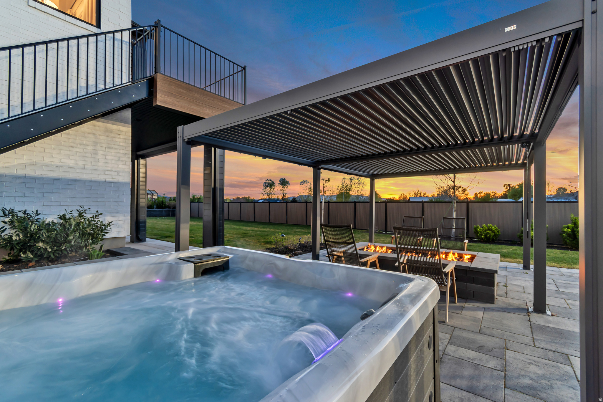 main property photo 19