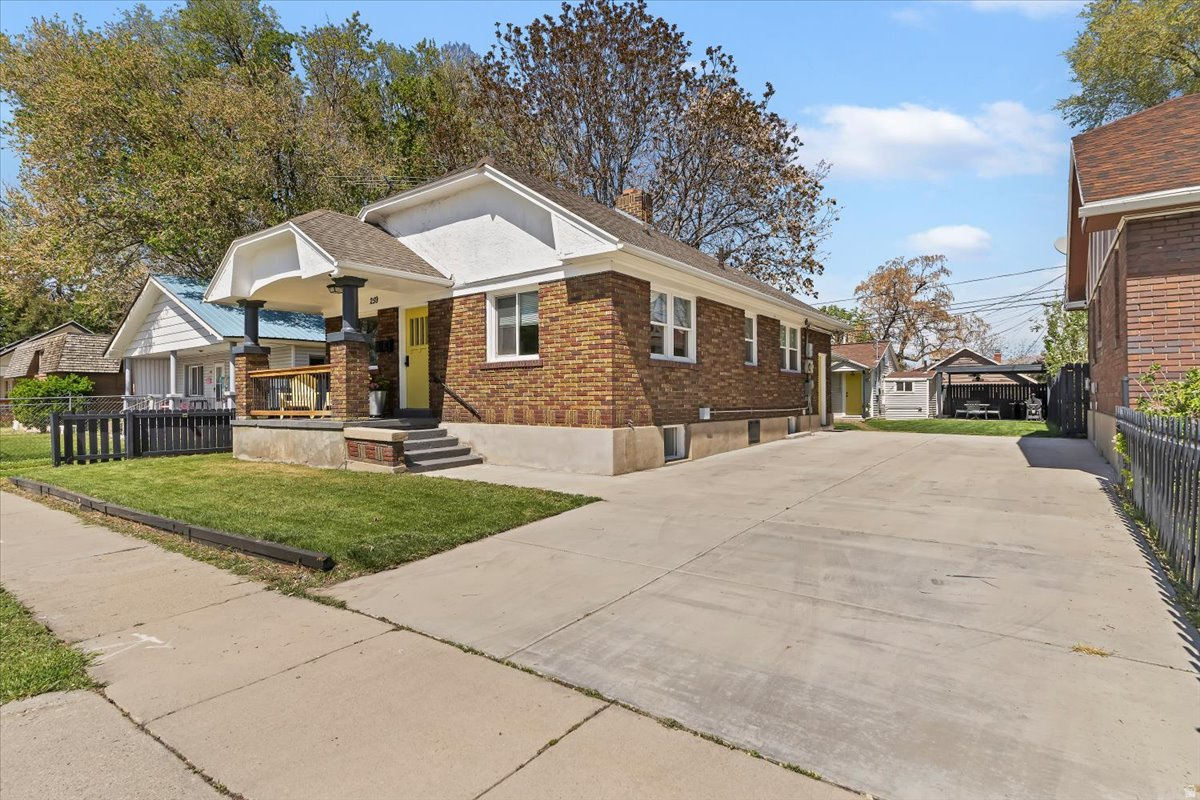main property photo 1