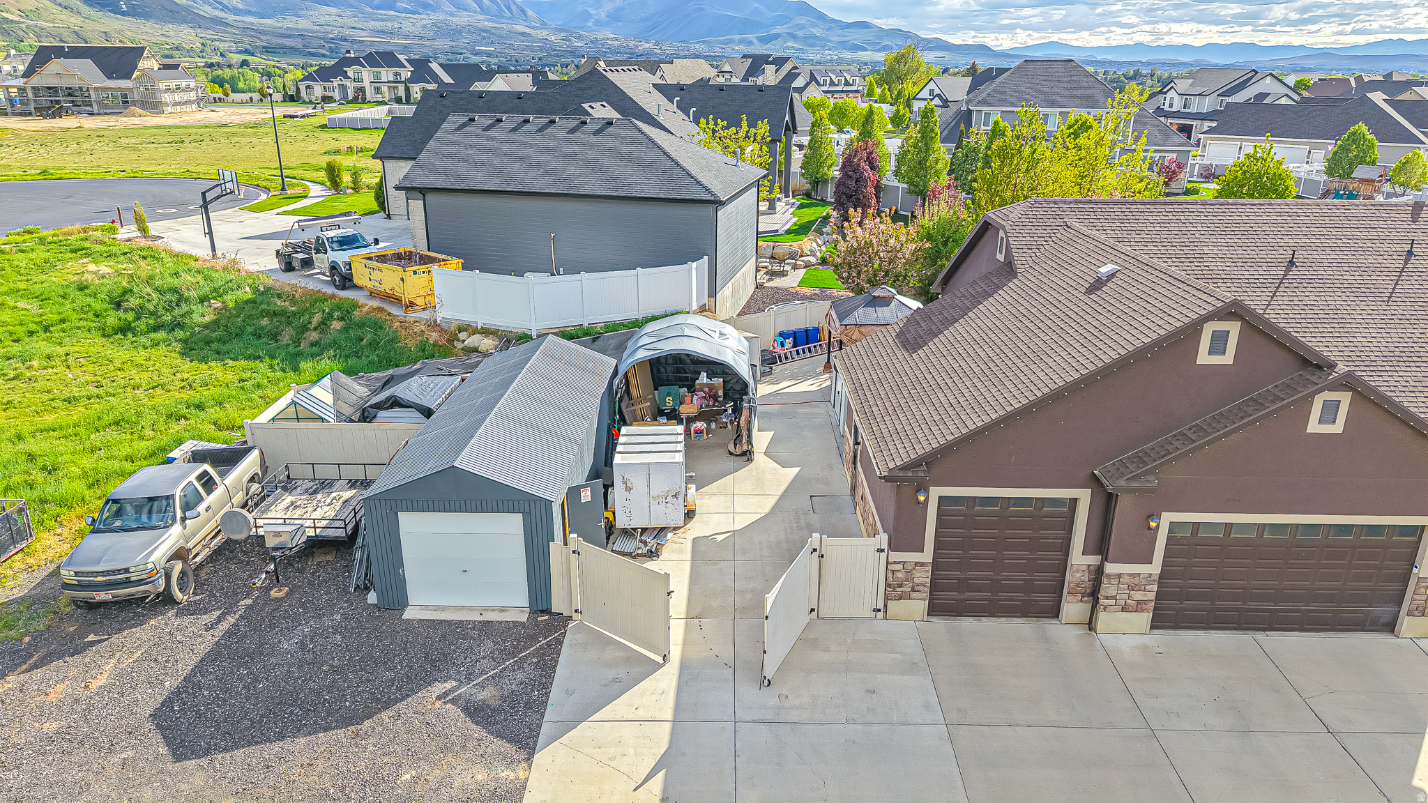main property photo 50