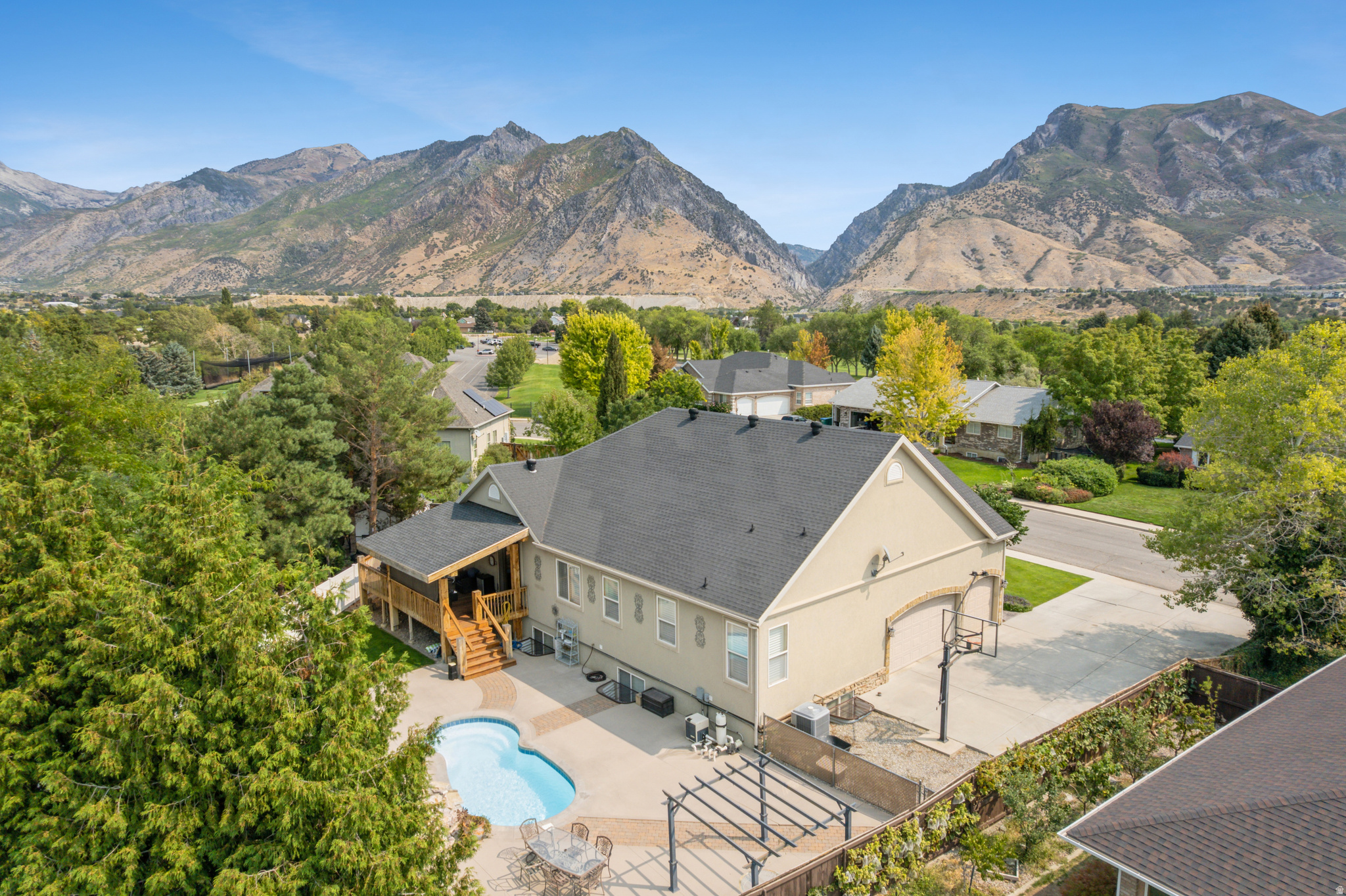 main property photo 59