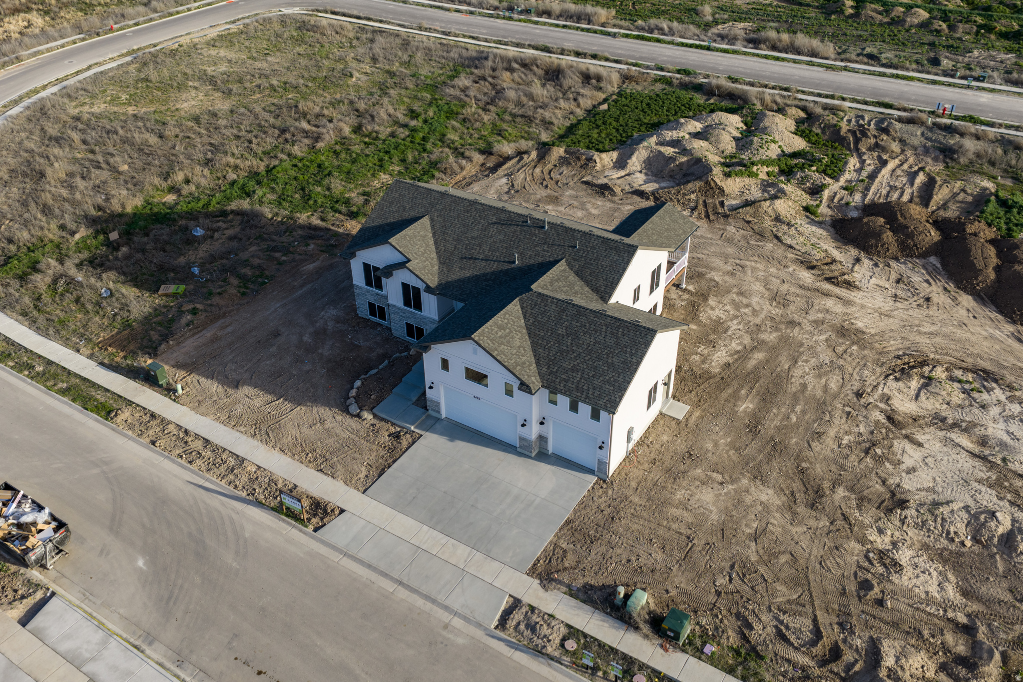 main property photo 40