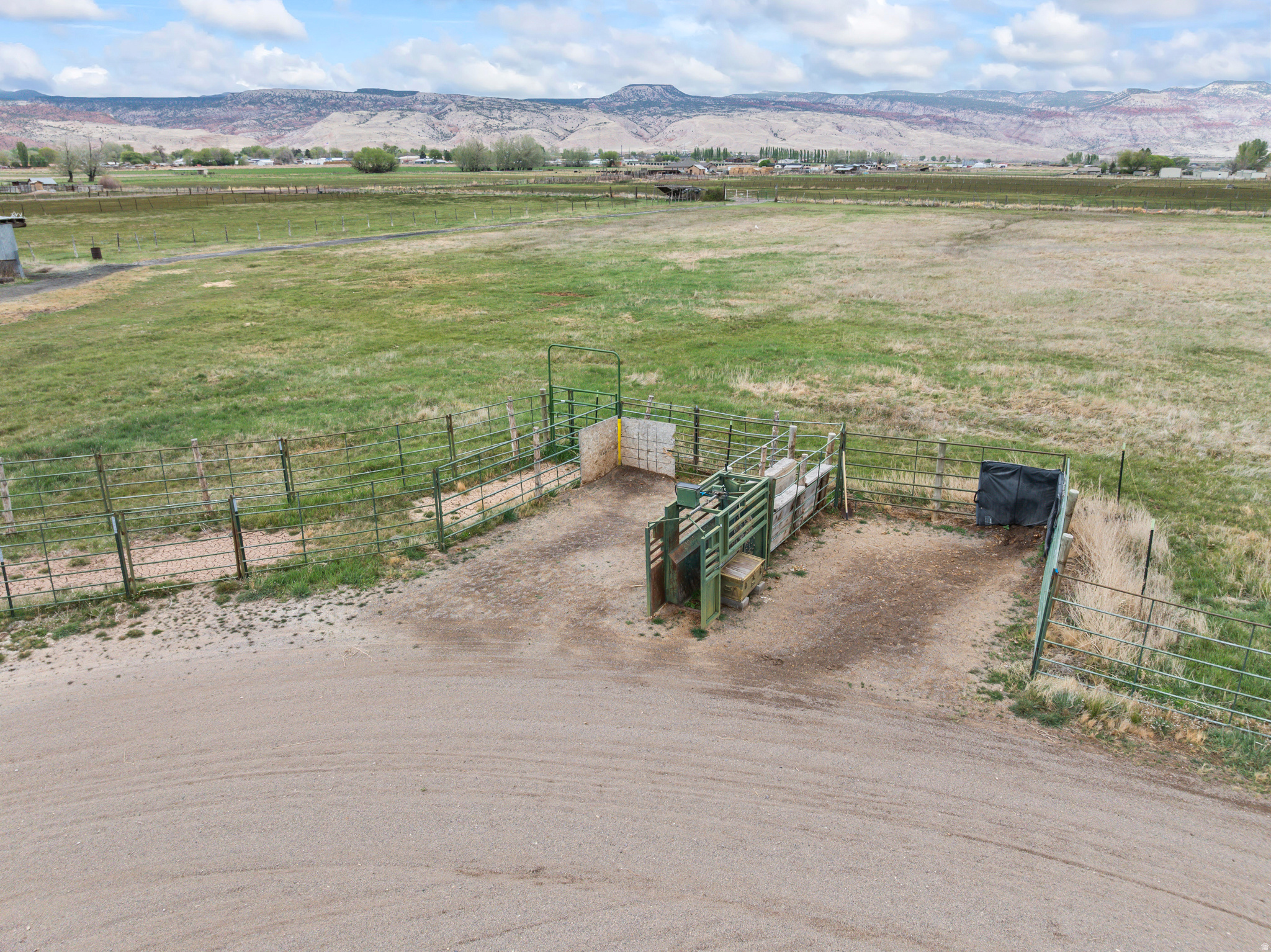 main property photo 14