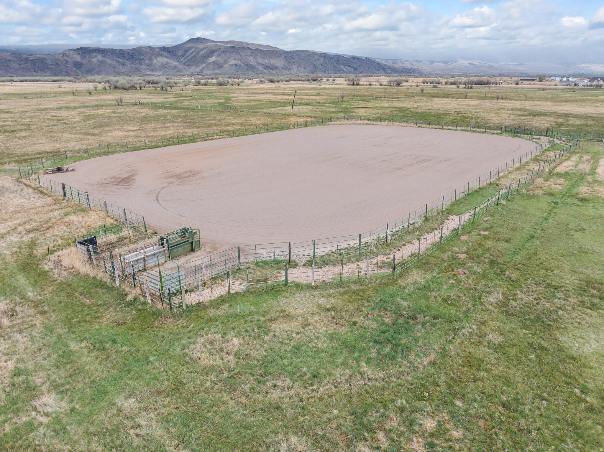 main property photo 17