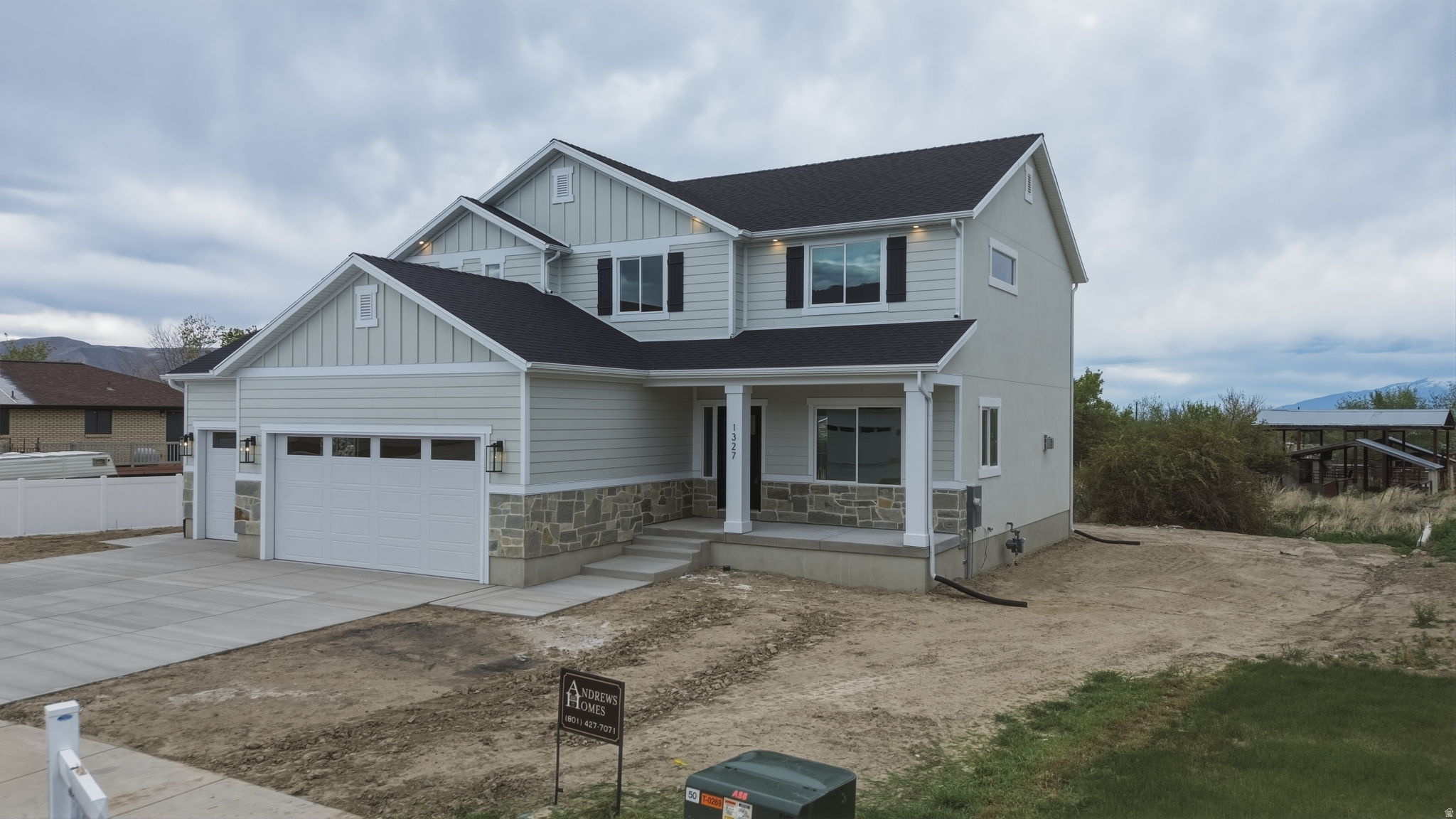 main property photo 36