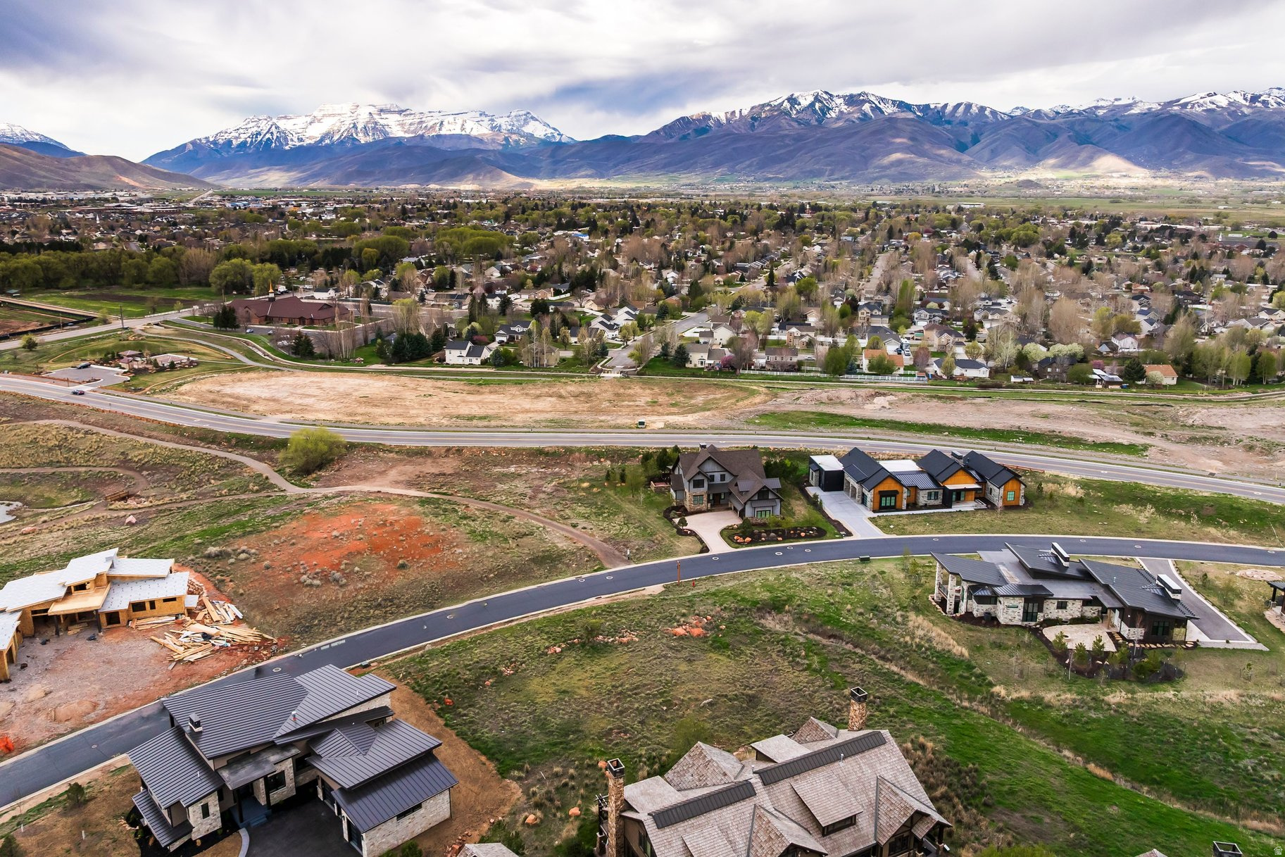 main property photo 14