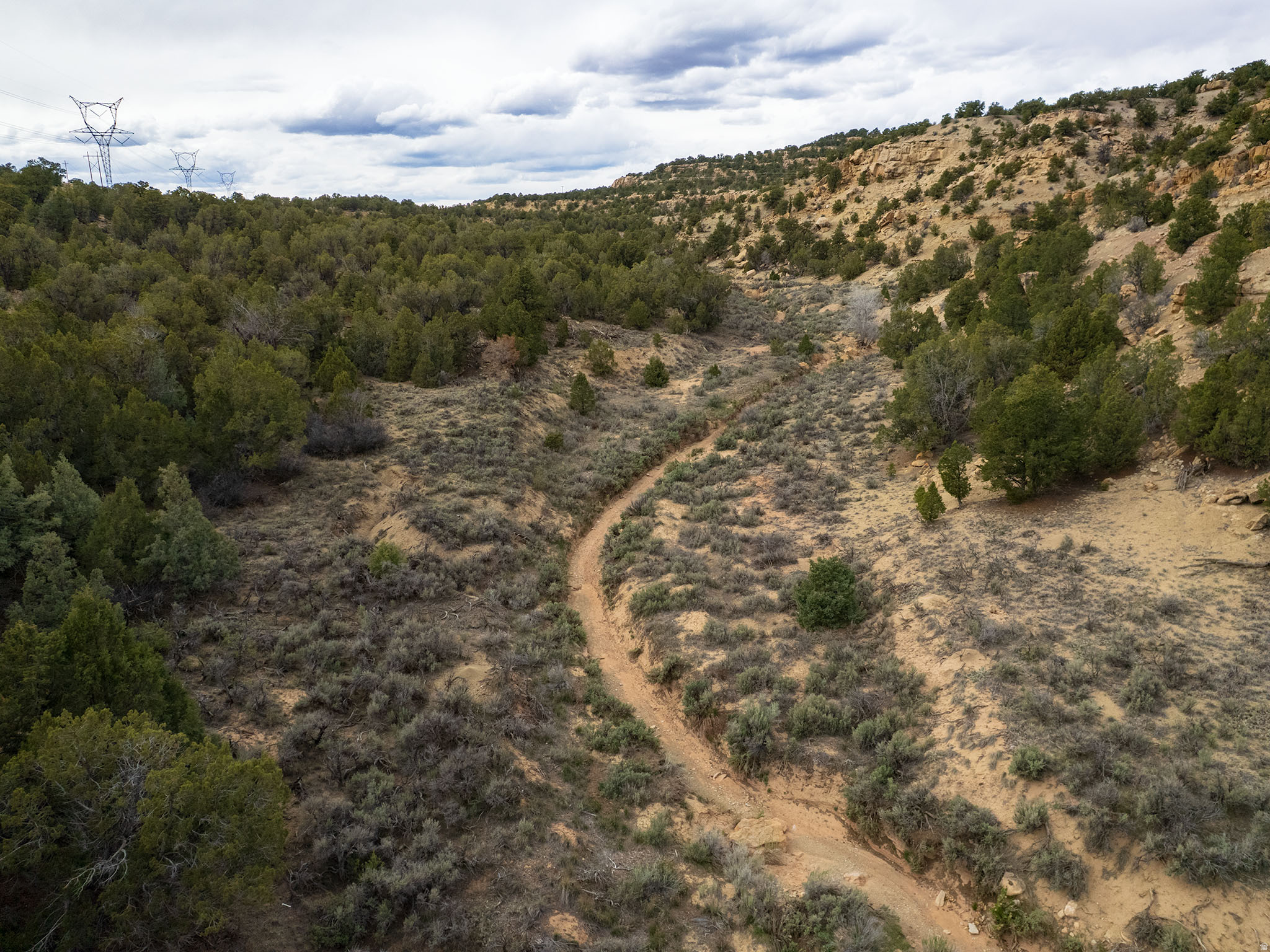 main property photo 78