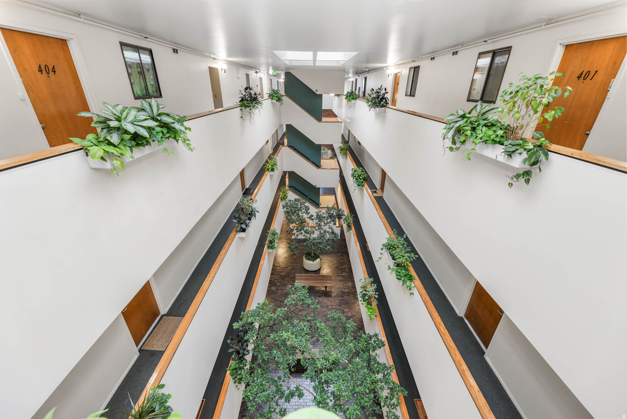 main property photo 28