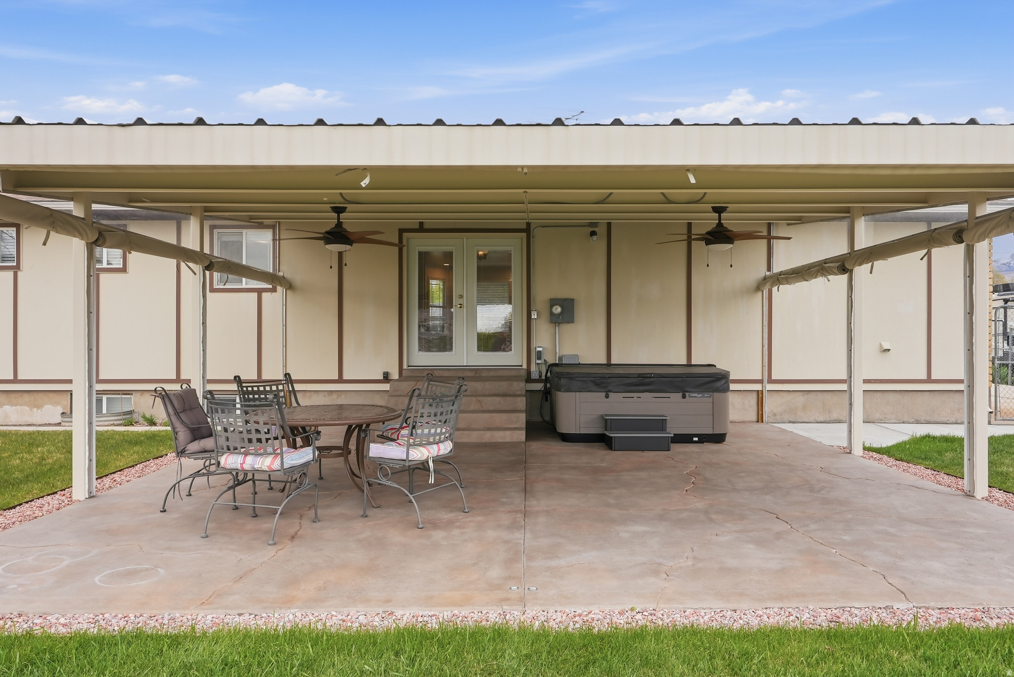main property photo 32