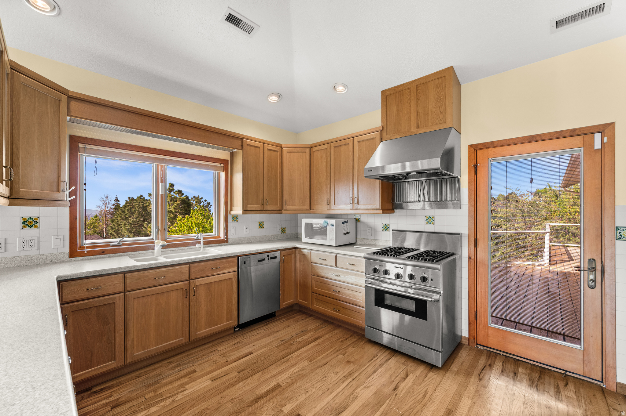 main property photo 49